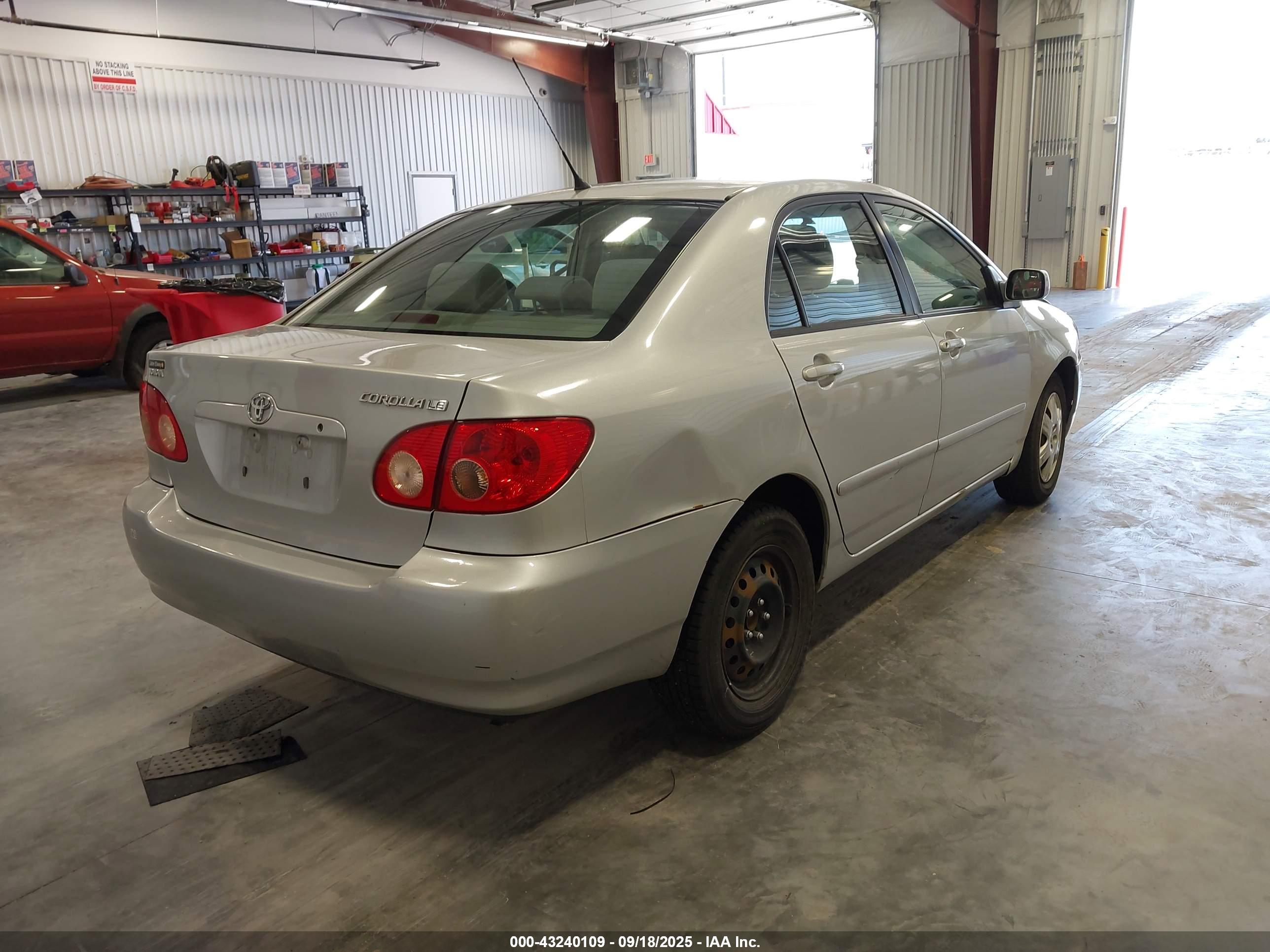 TOYOTA COROLLA image 4