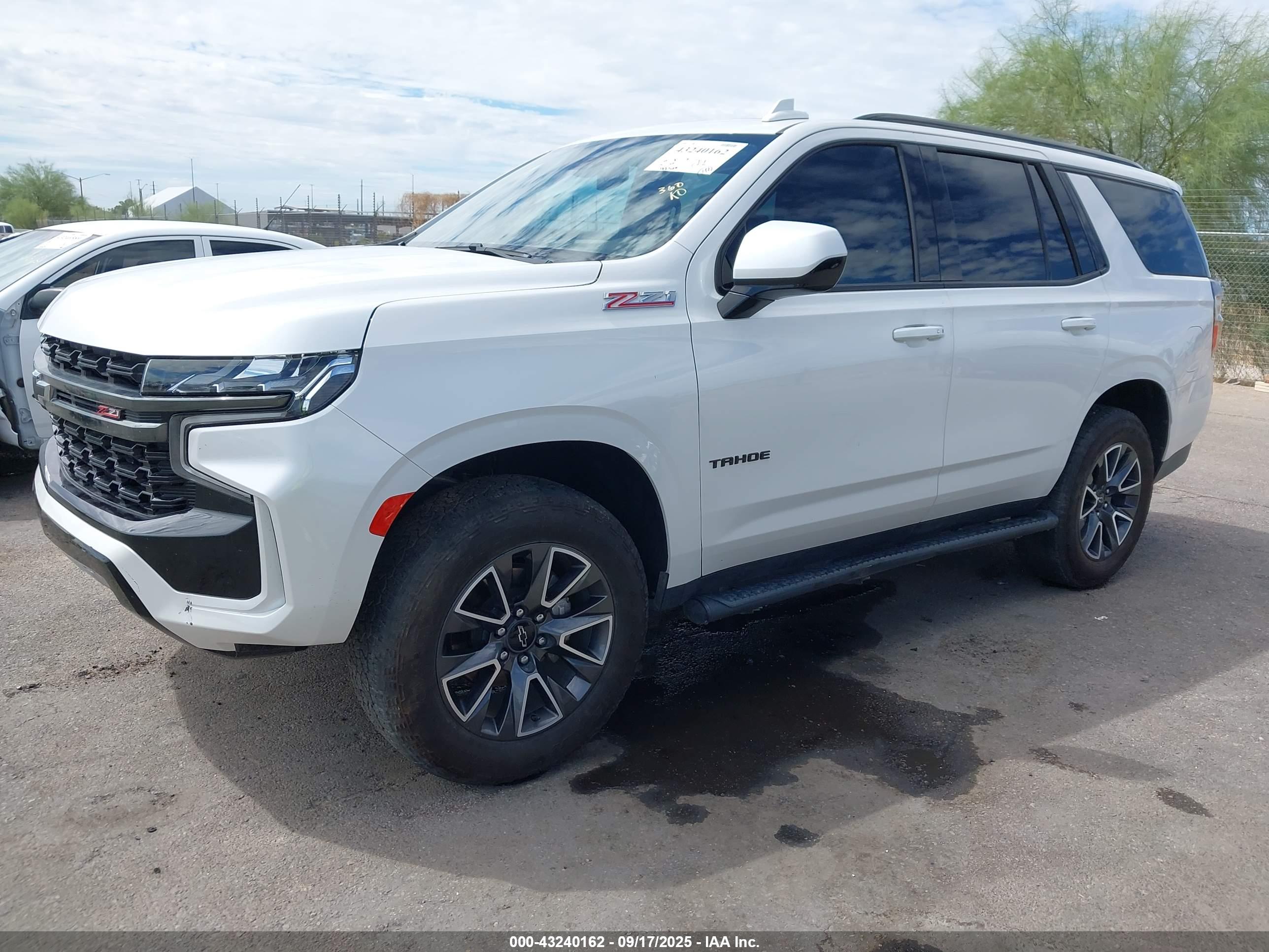 CHEVROLET TAHOE image 2