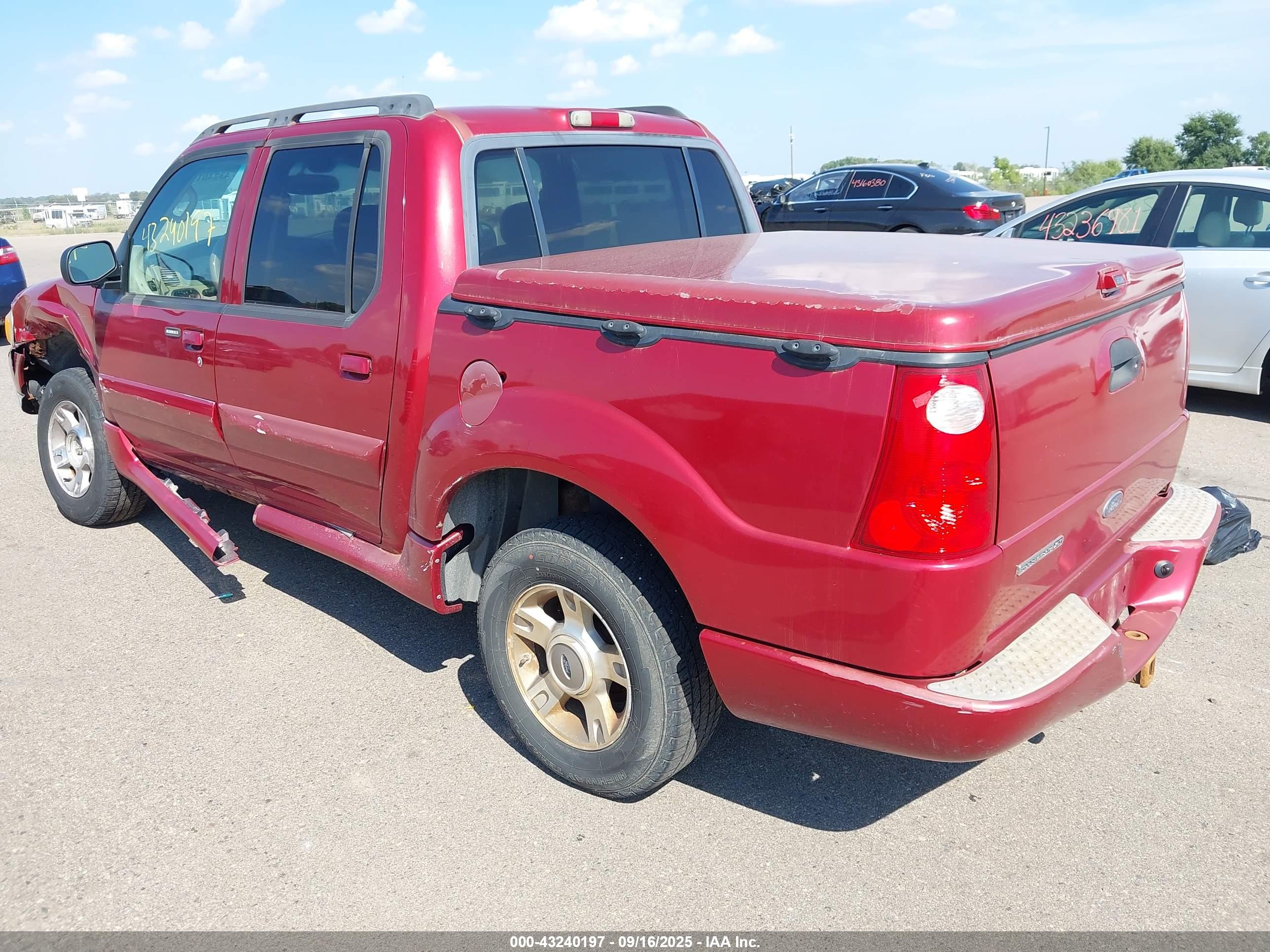 FORD EXPLORER image 3