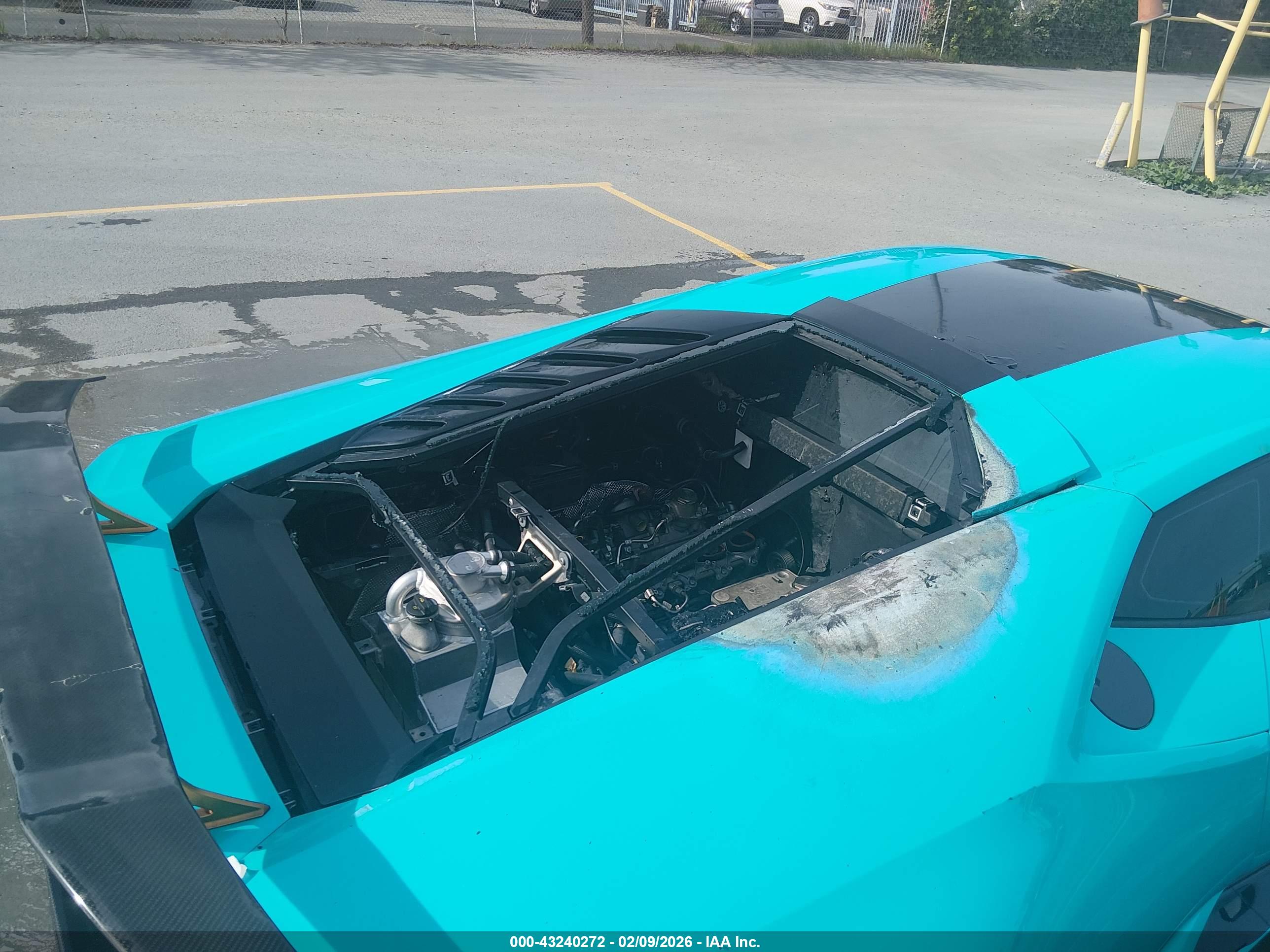 LAMBORGHINI HURACAN image 6