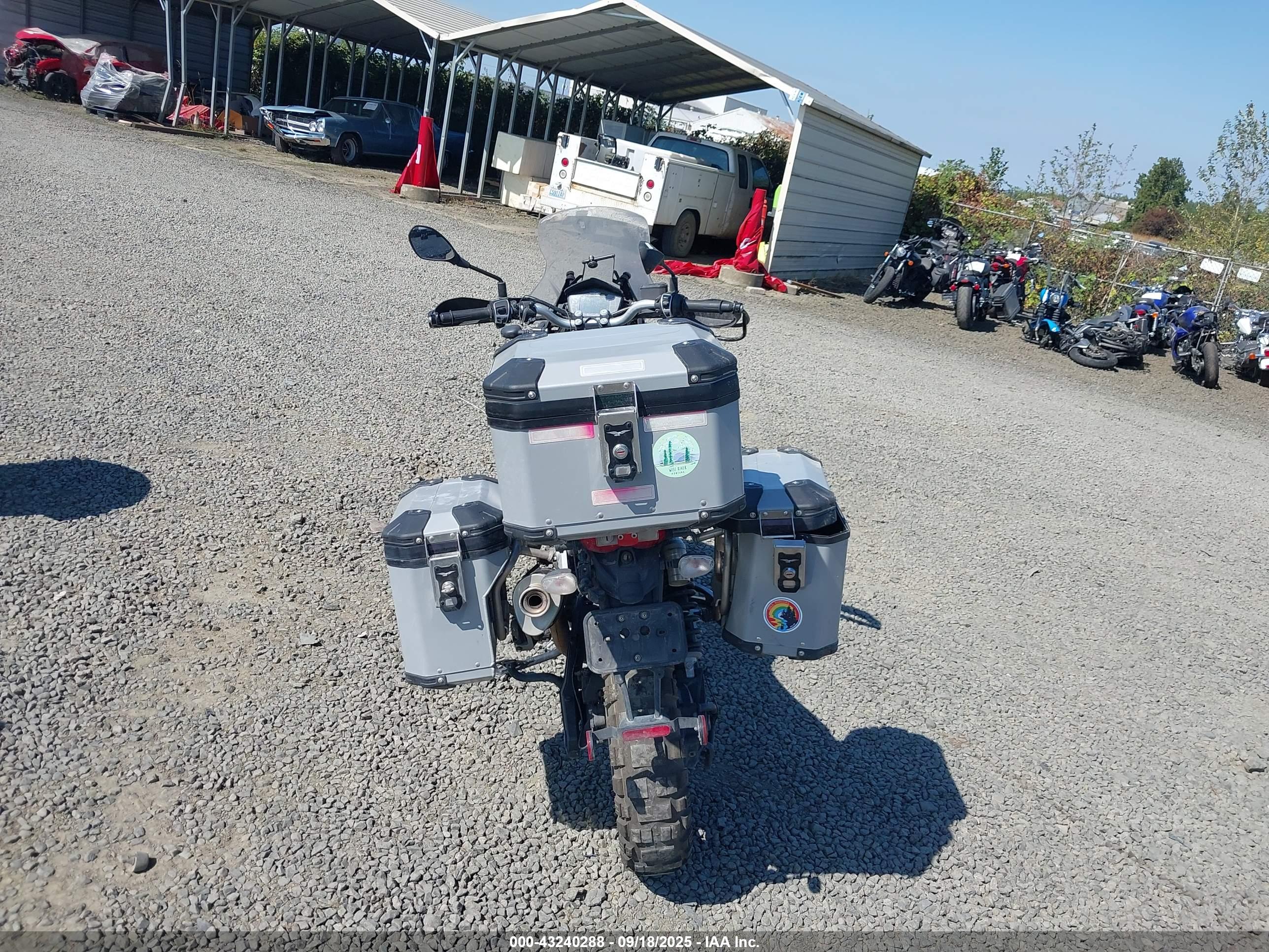 MOTO GUZZI image 6