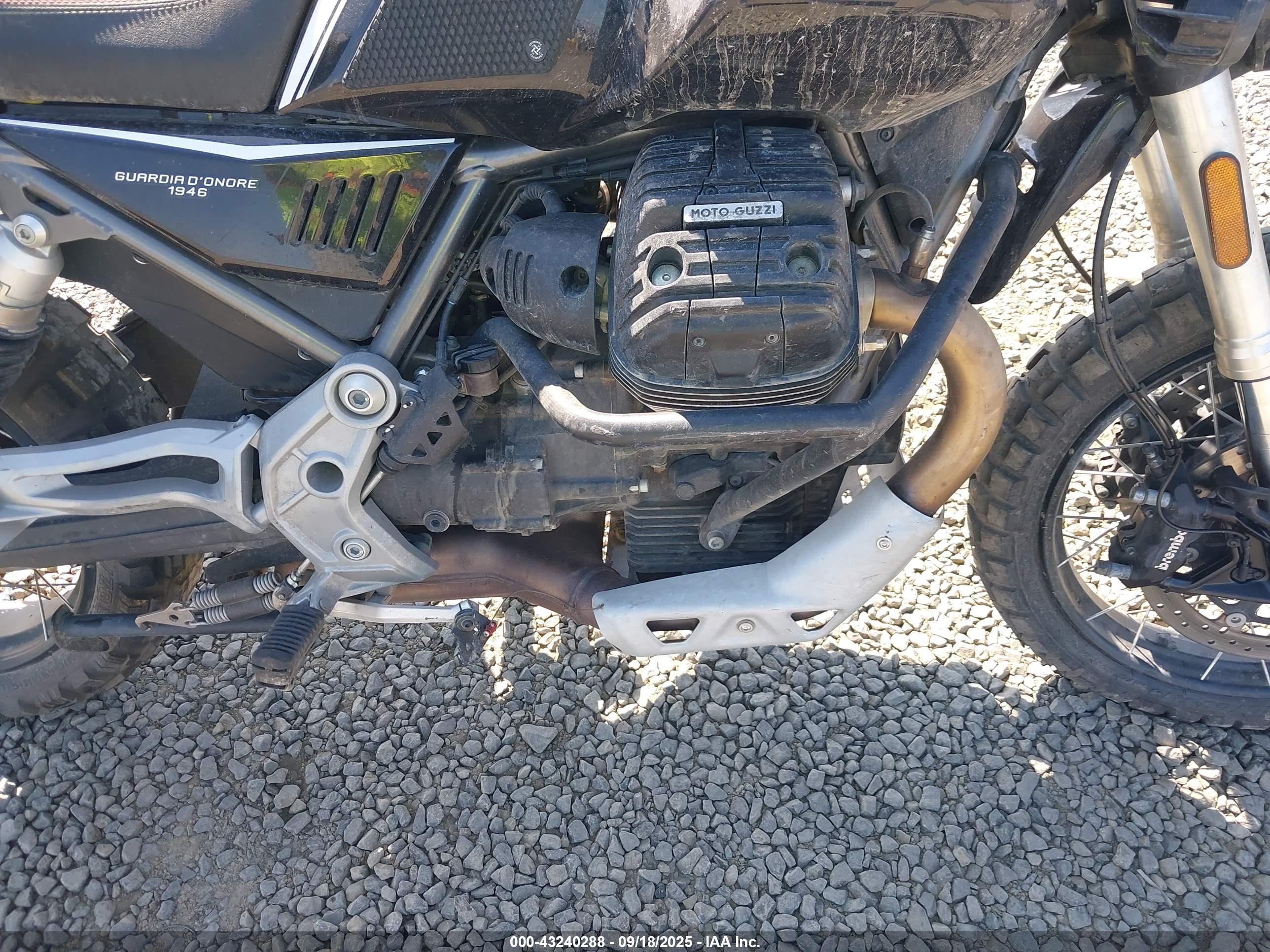 MOTO GUZZI image 8