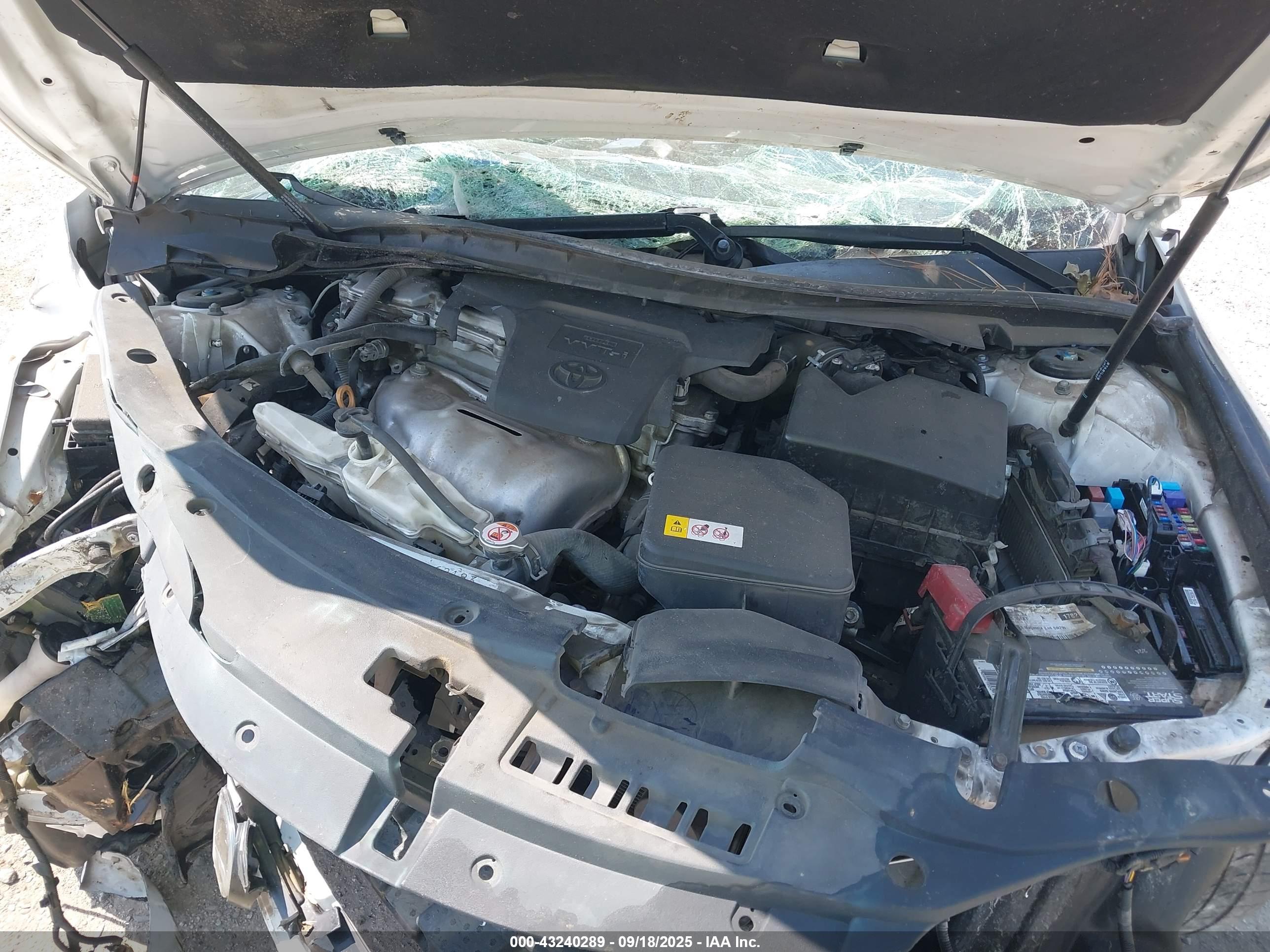TOYOTA CAMRY image 10