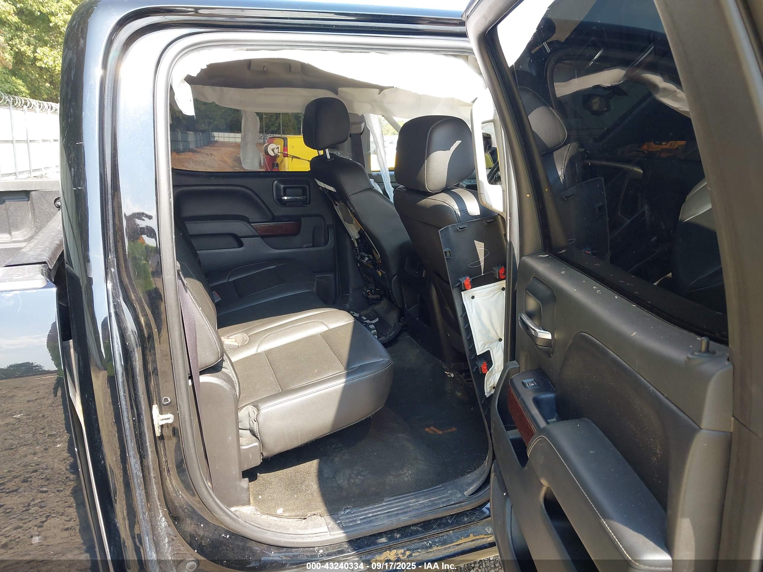 GMC SIERRA image 8