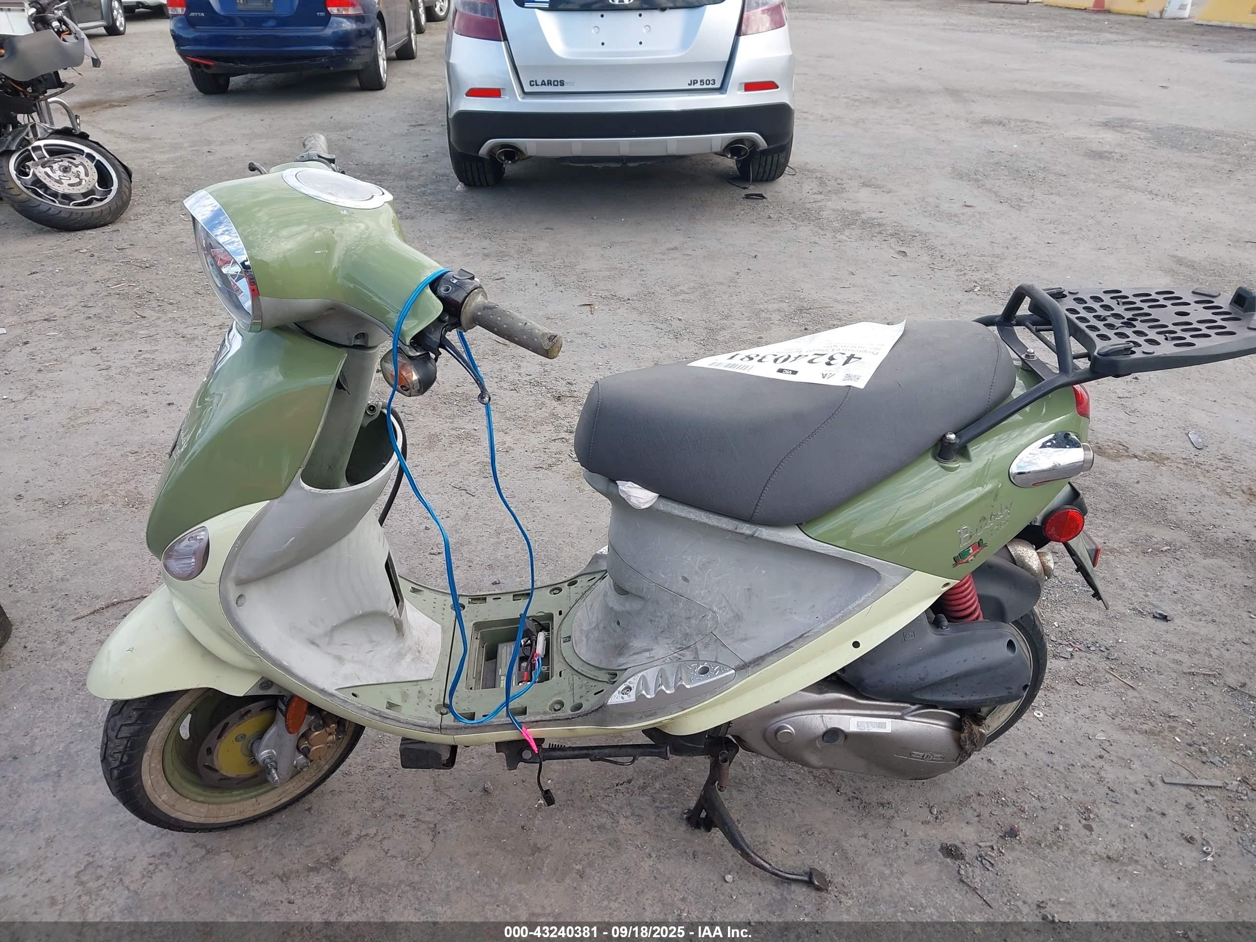 GENUINE SCOOTER image 2