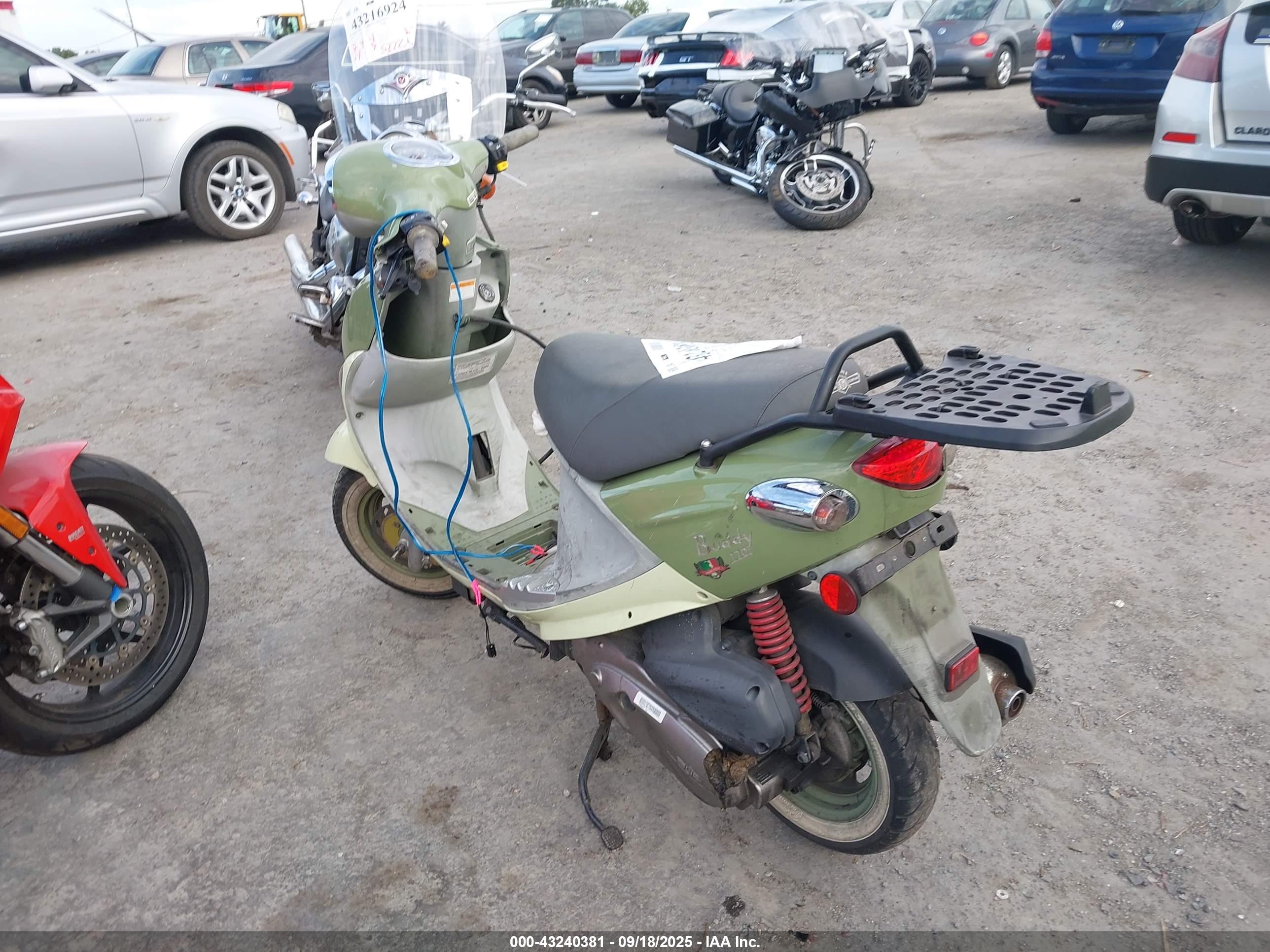 GENUINE SCOOTER image 3