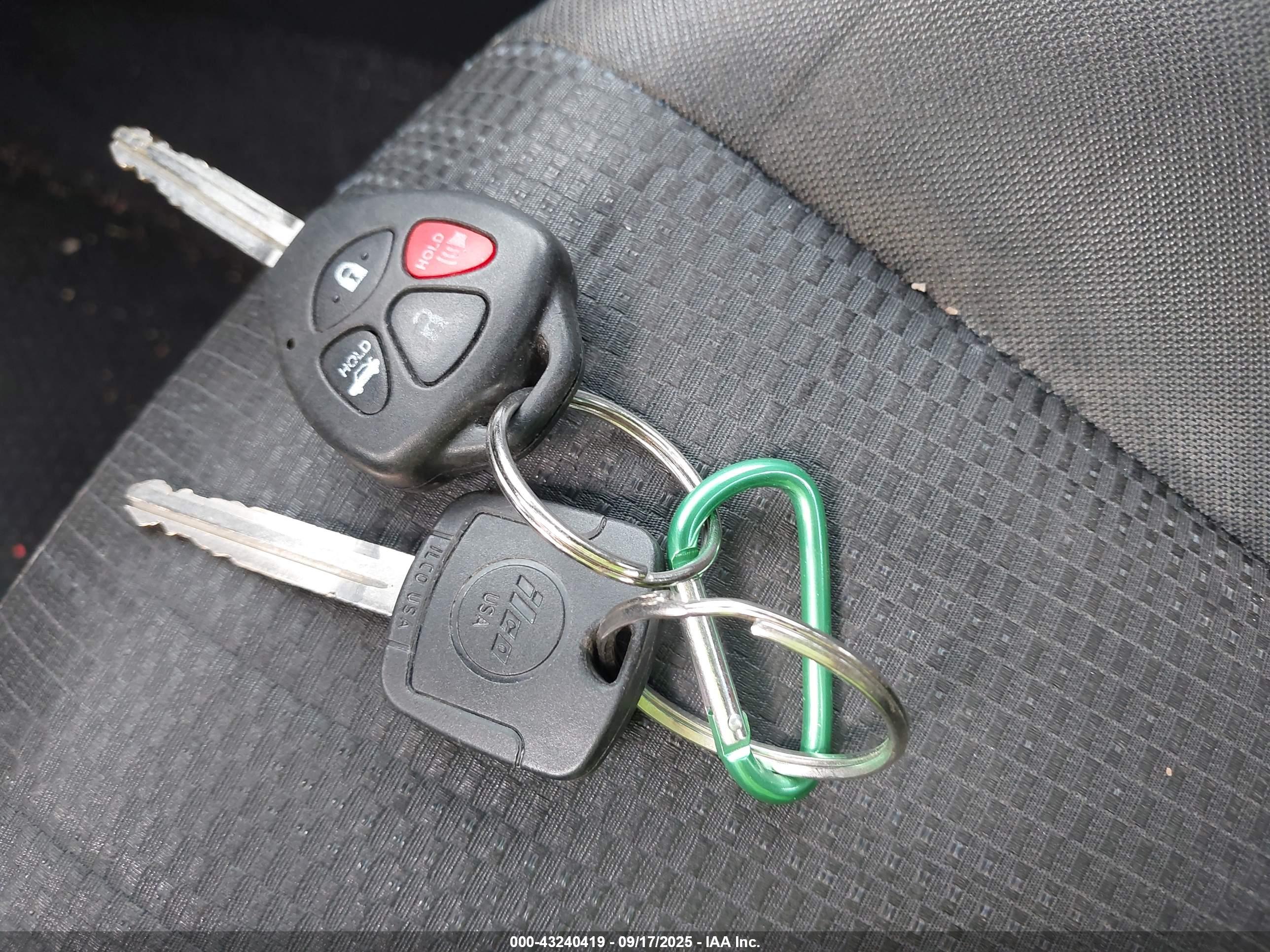 TOYOTA COROLLA image 11