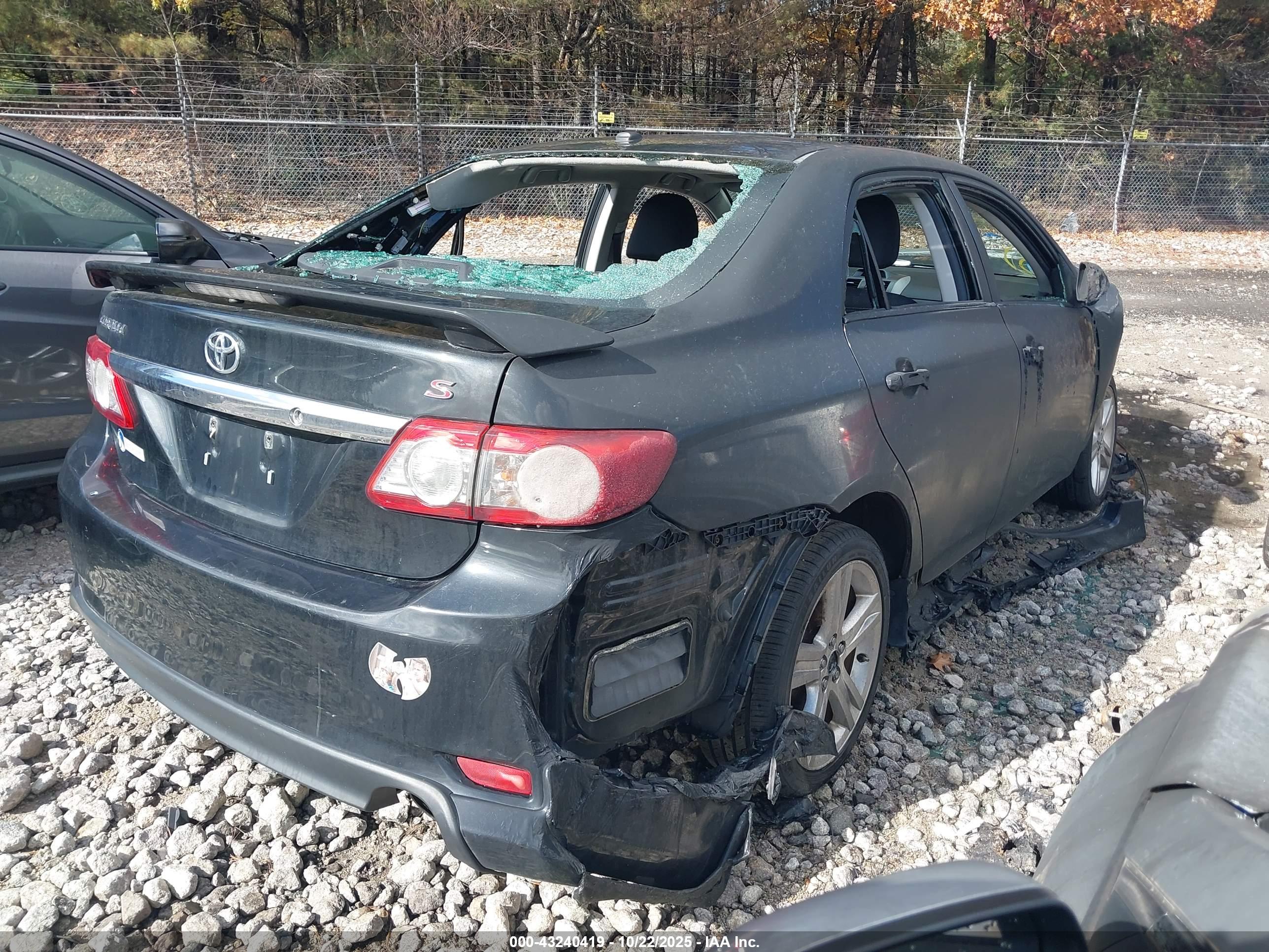 TOYOTA COROLLA image 4