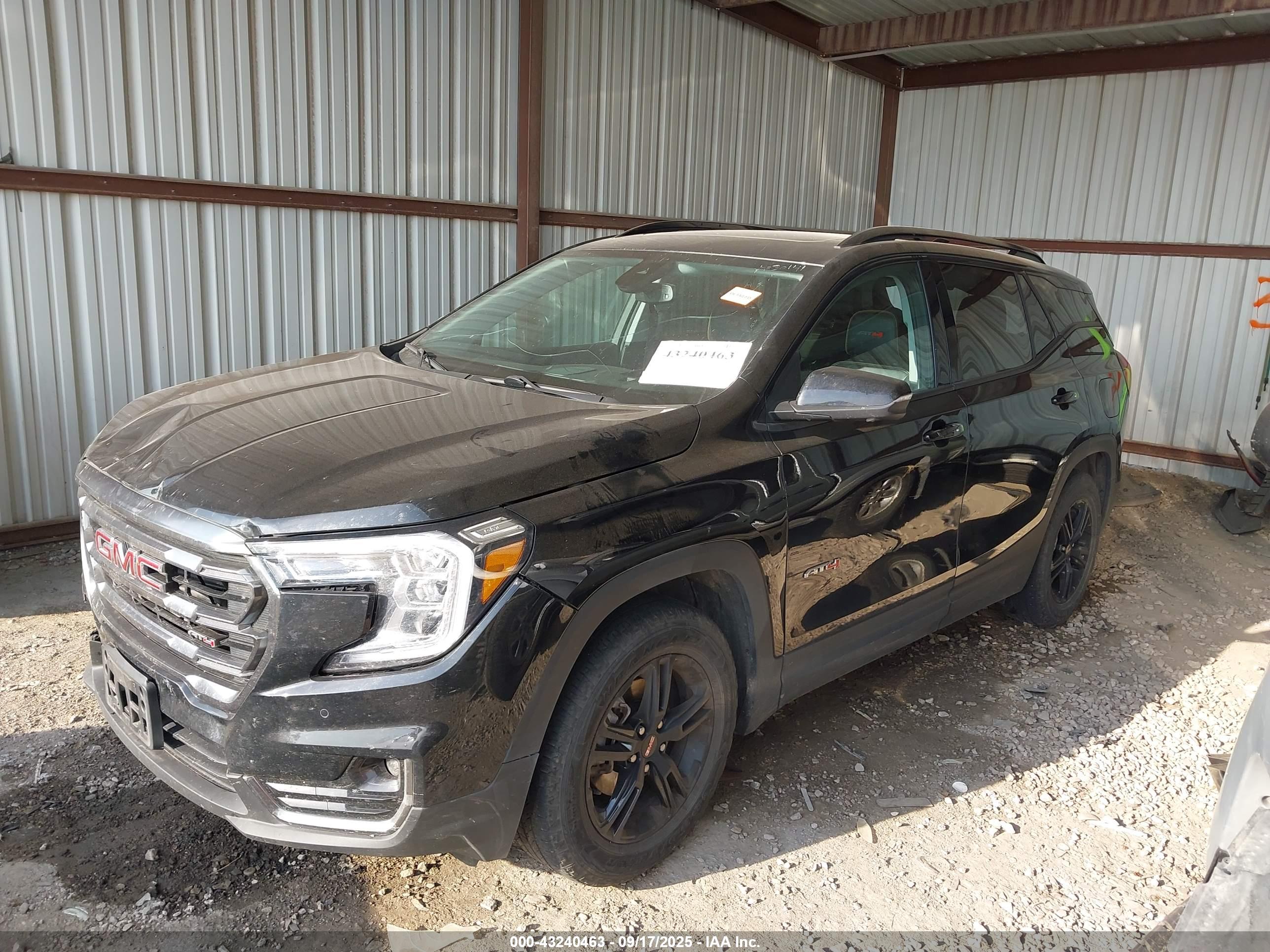 GMC TERRAIN image 2