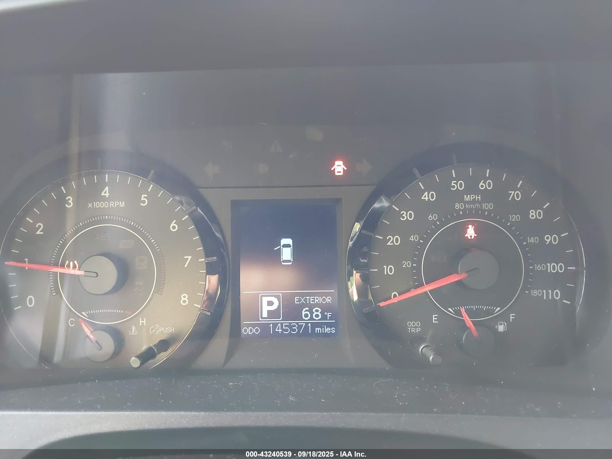 TOYOTA SIENNA image 7