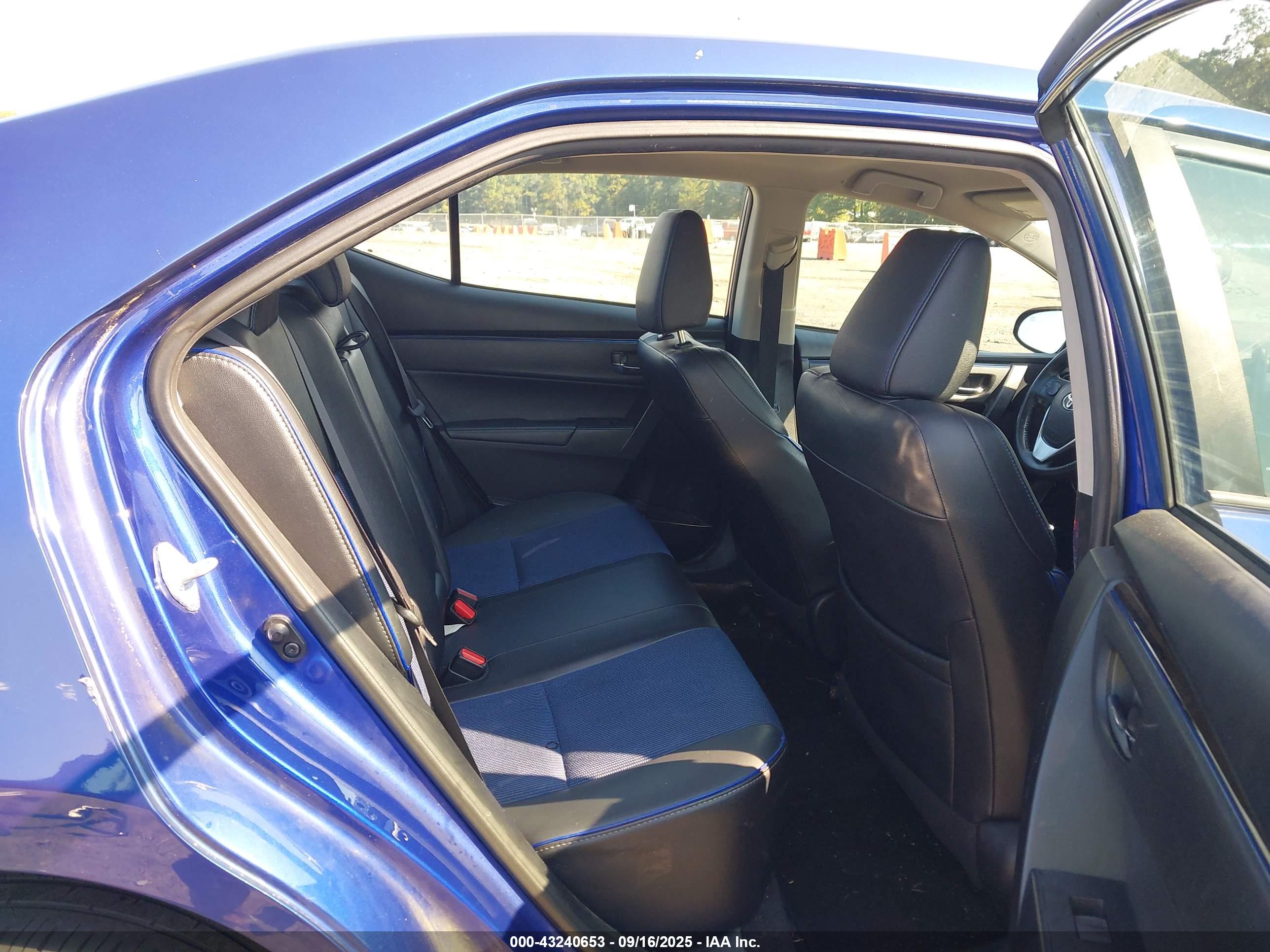 TOYOTA COROLLA image 8