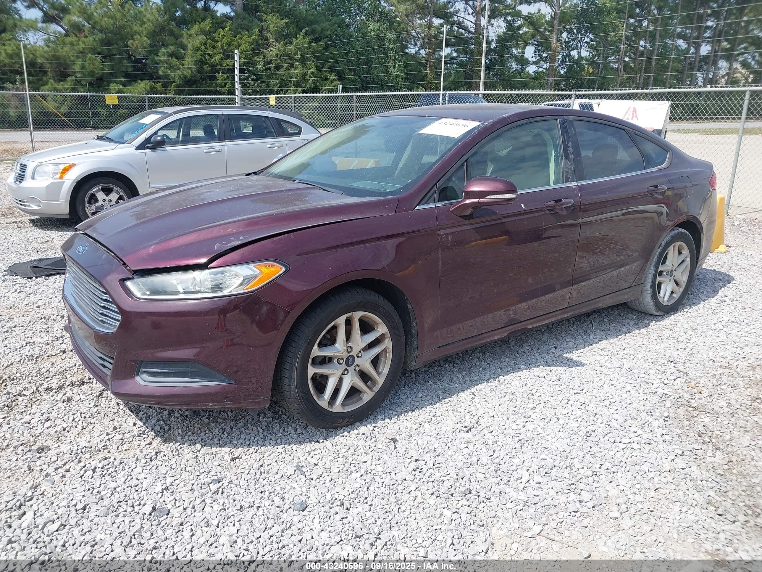 FORD FUSION image 2