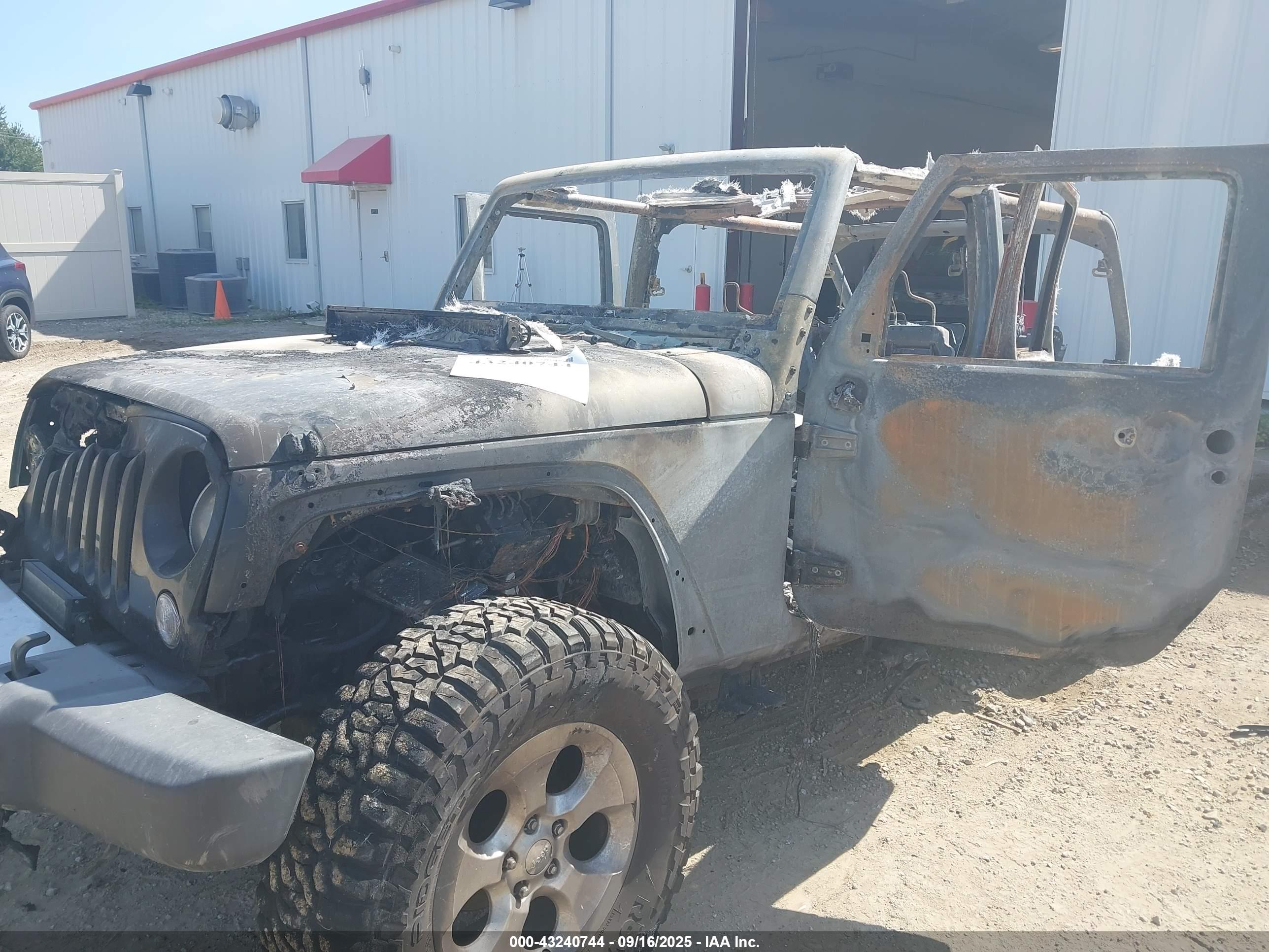 JEEP WRANGLER image 6