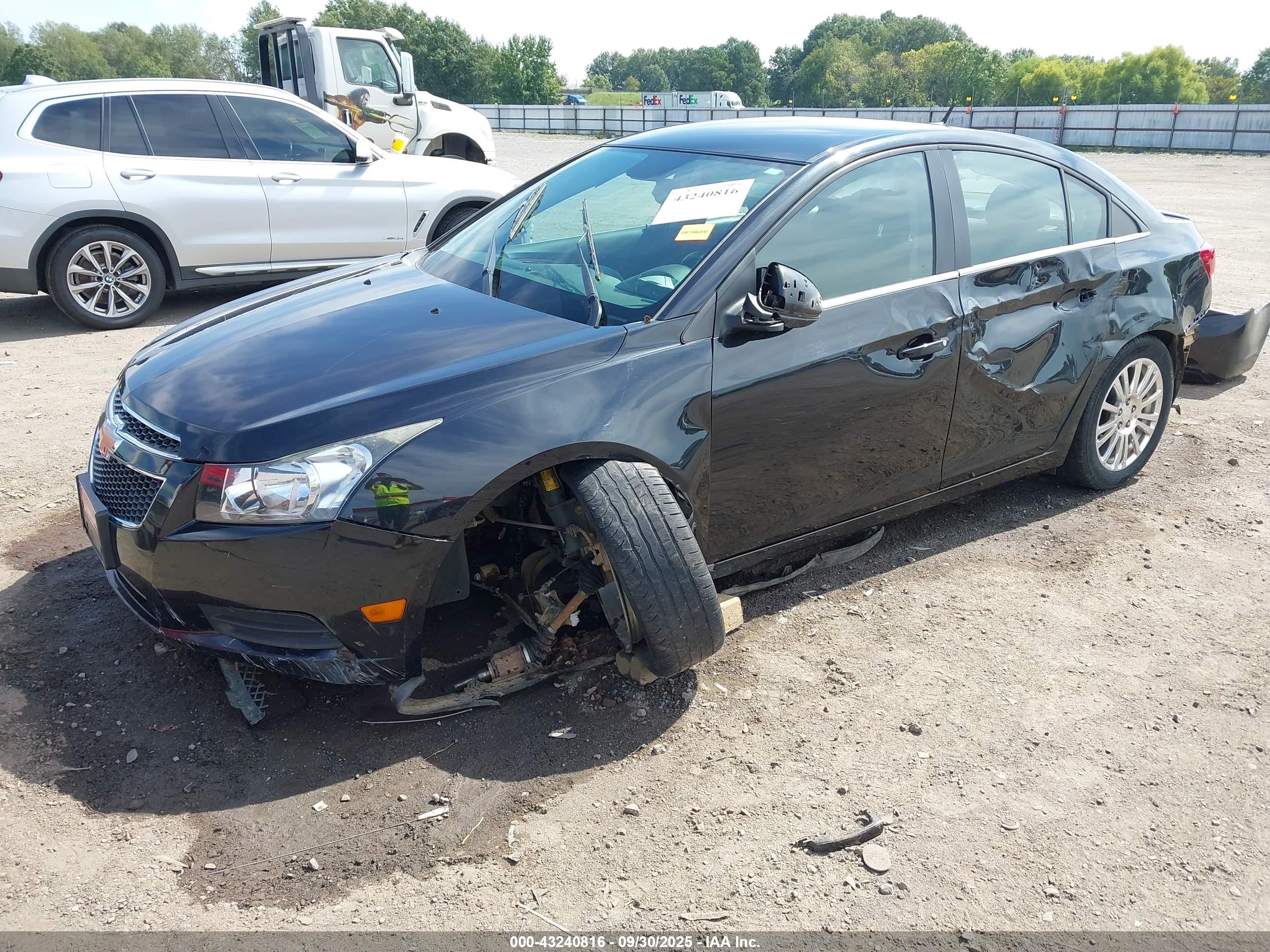 CHEVROLET CRUZE image 2