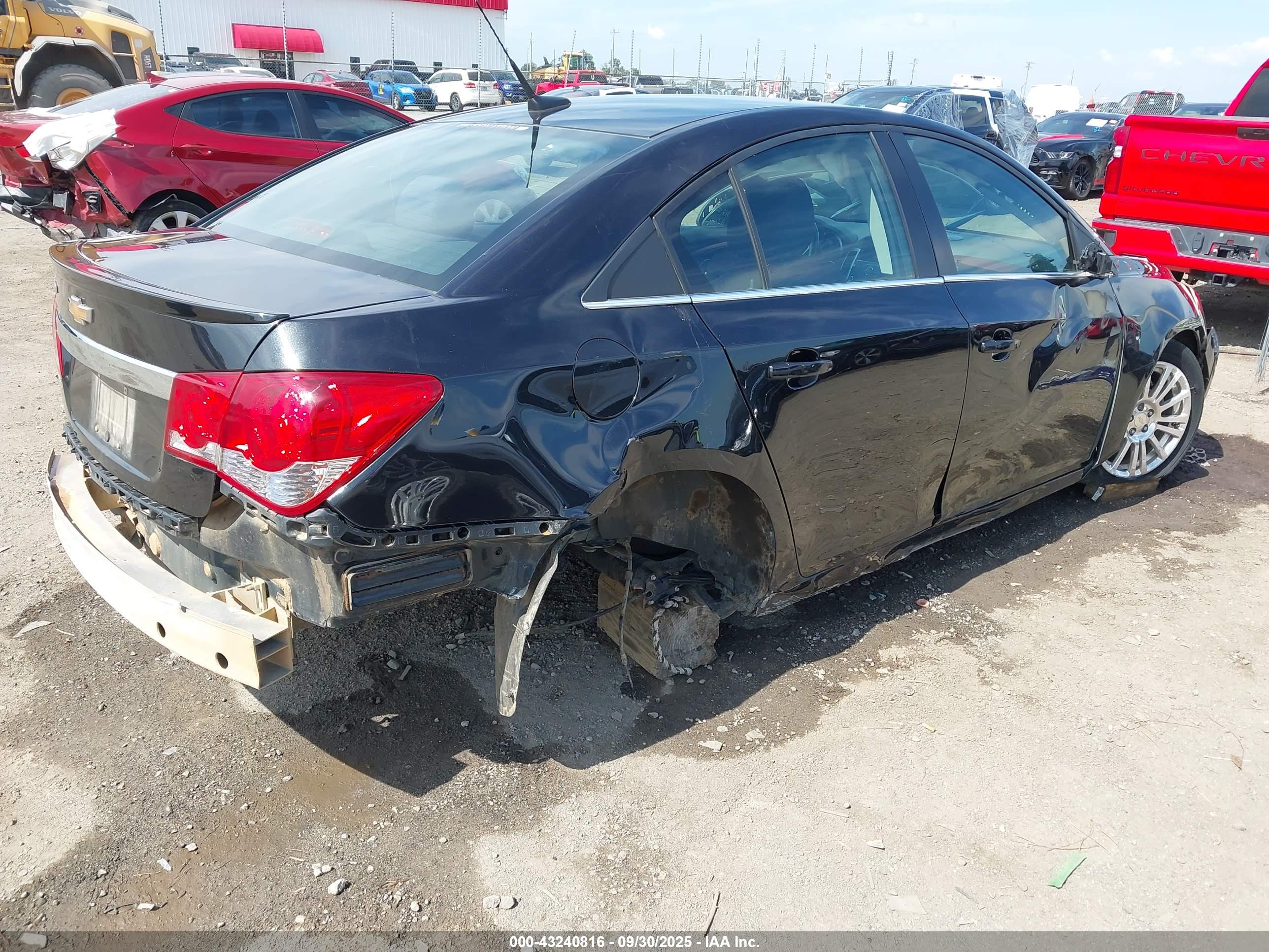 CHEVROLET CRUZE image 4