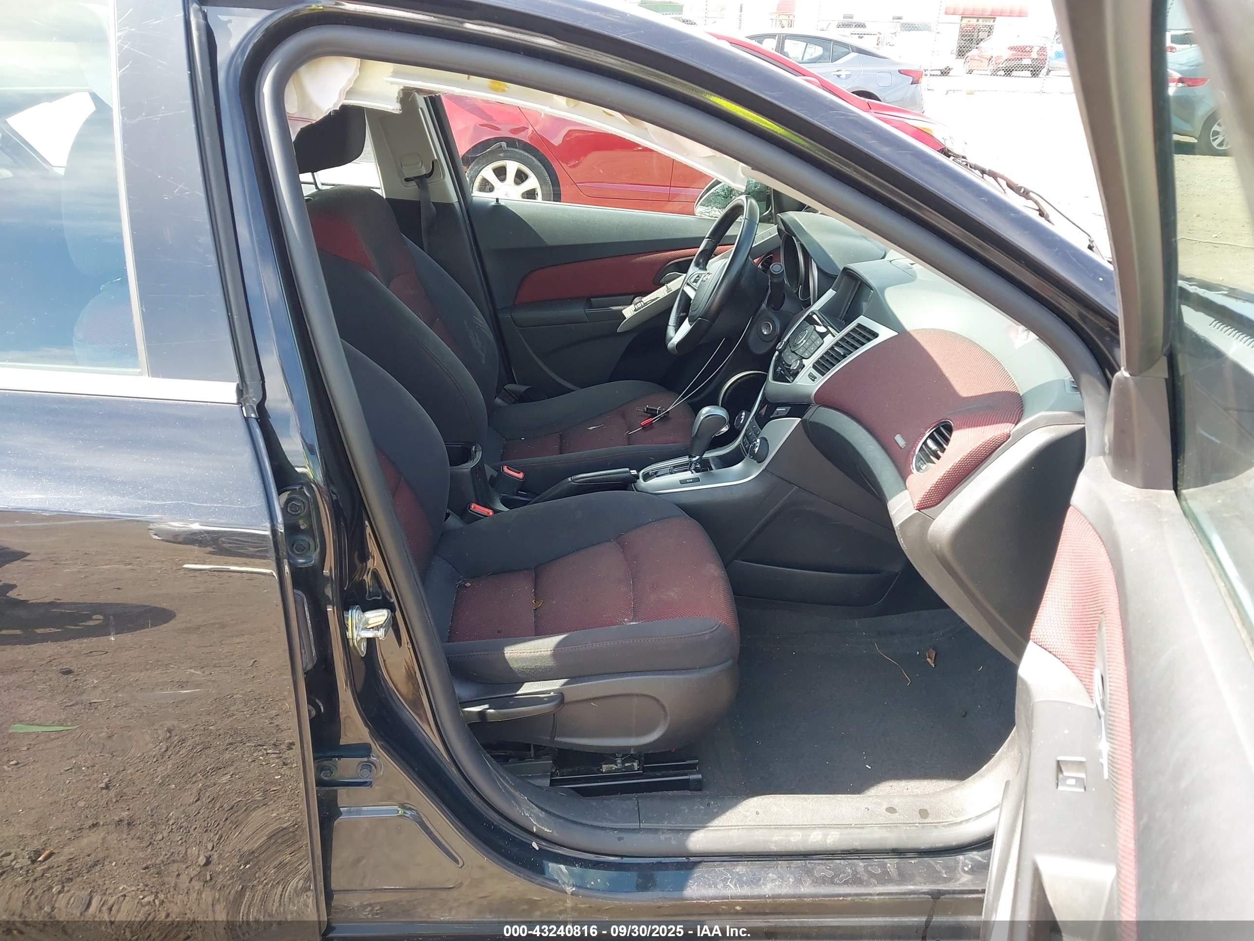 CHEVROLET CRUZE image 5