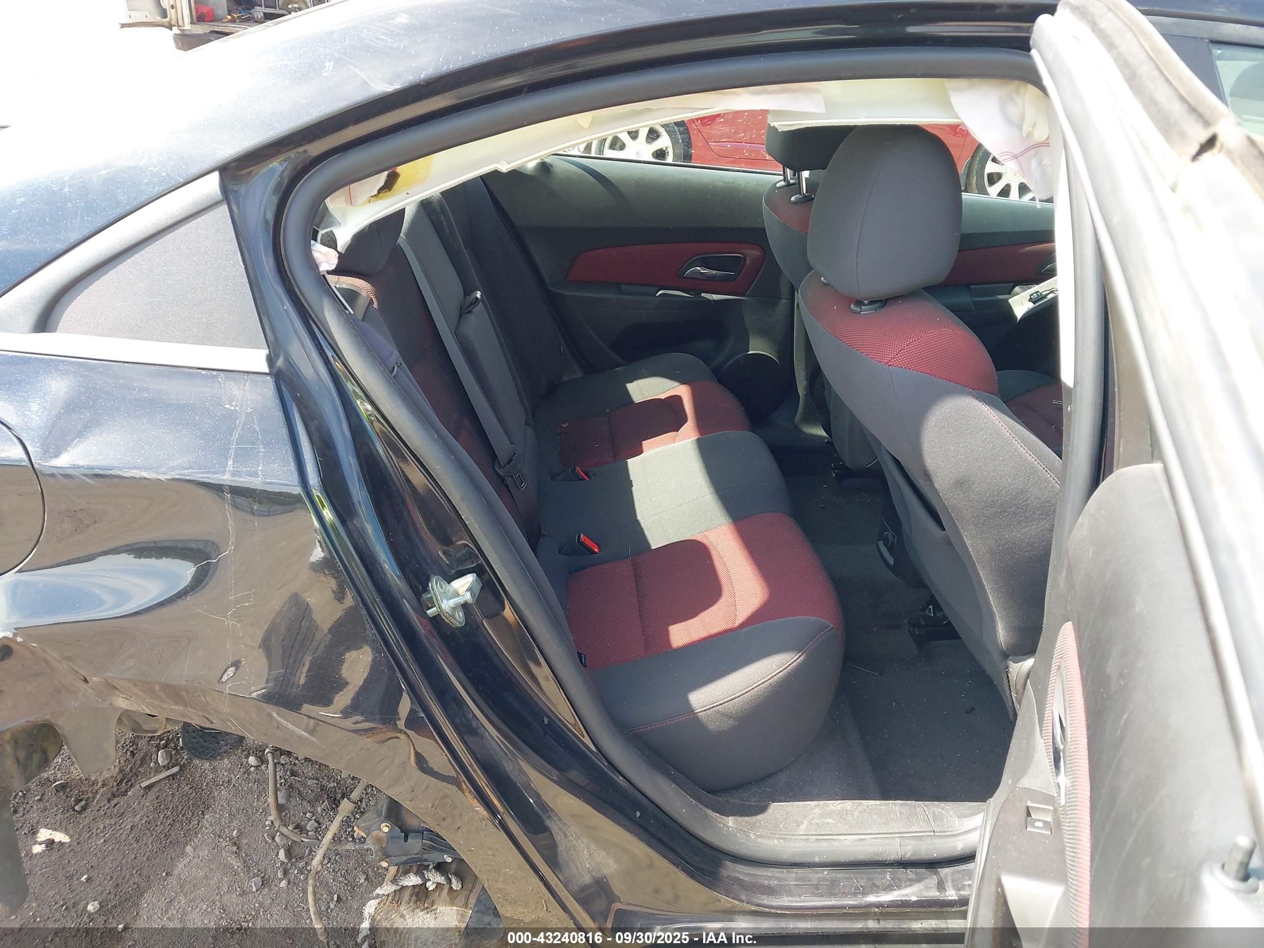 CHEVROLET CRUZE image 8