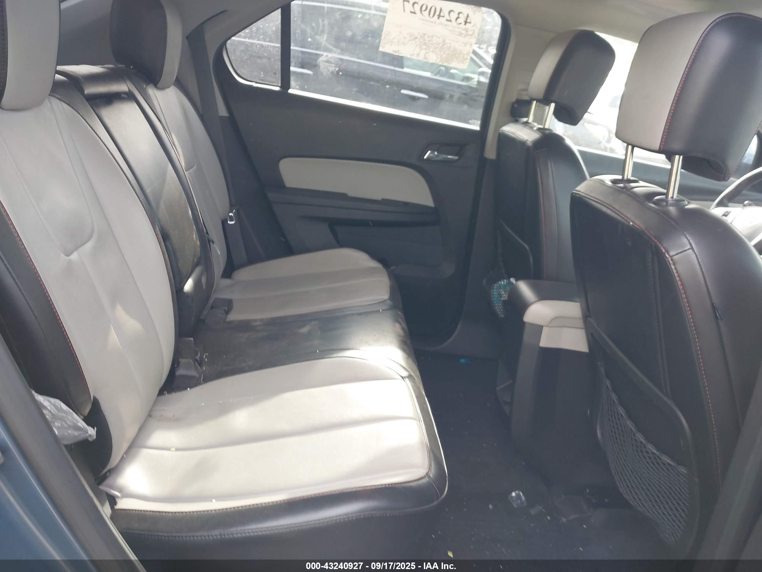 CHEVROLET EQUINOX image 8