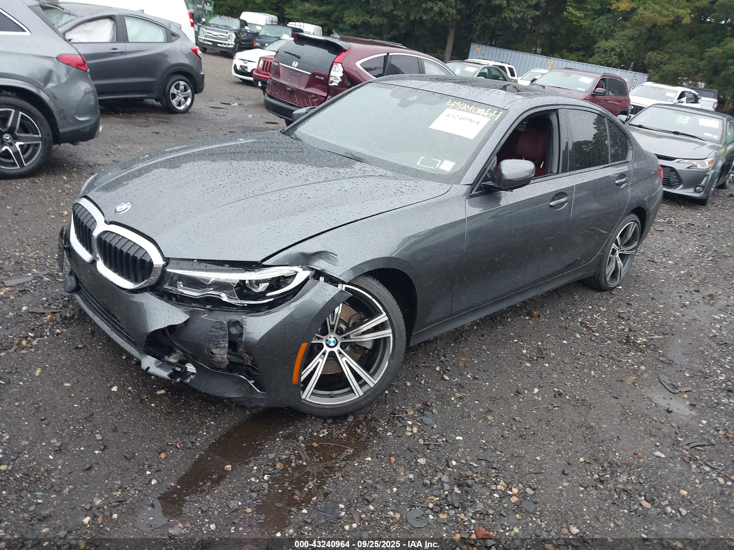 BMW 330I image 2