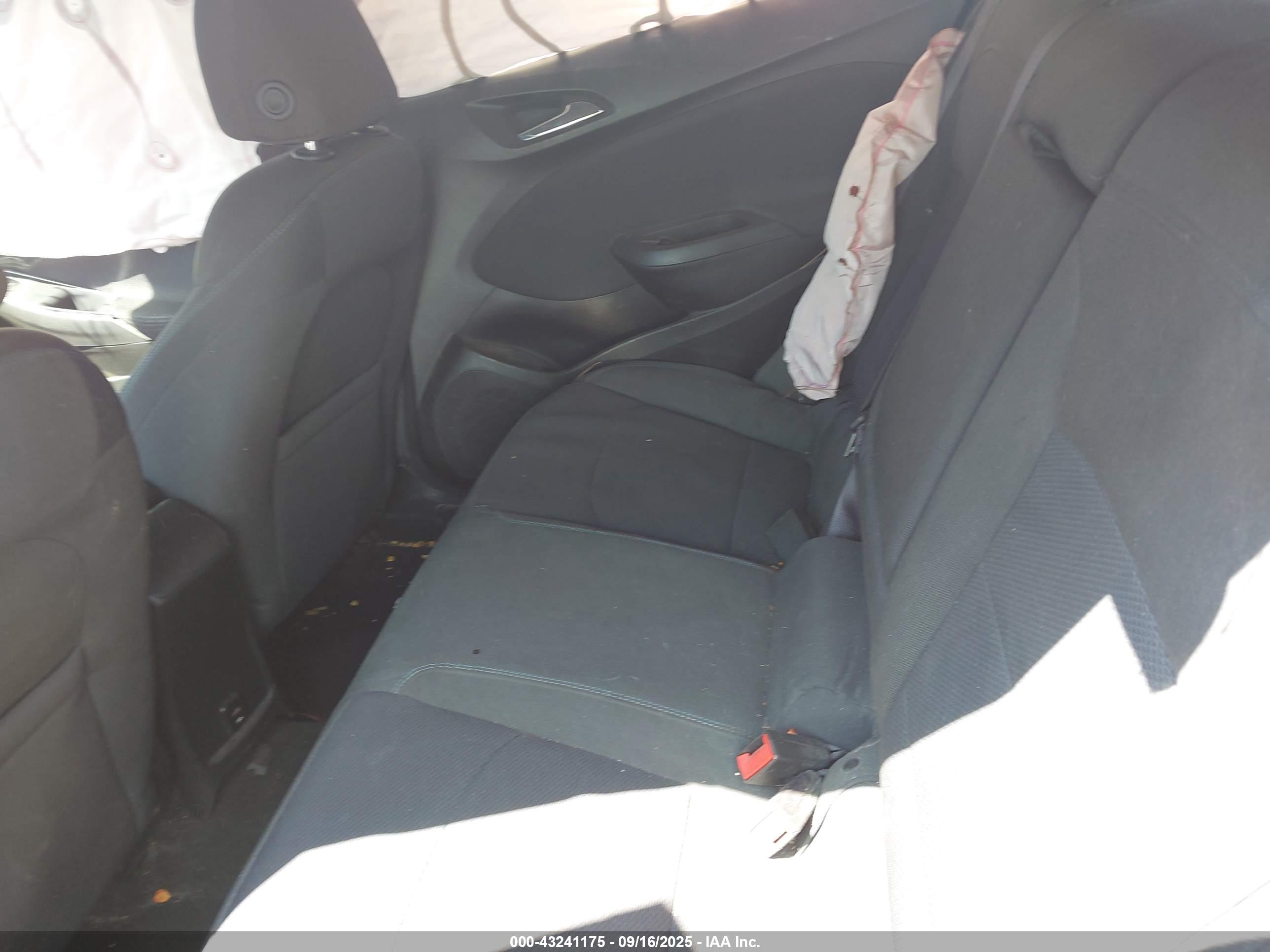 CHEVROLET CRUZE image 8