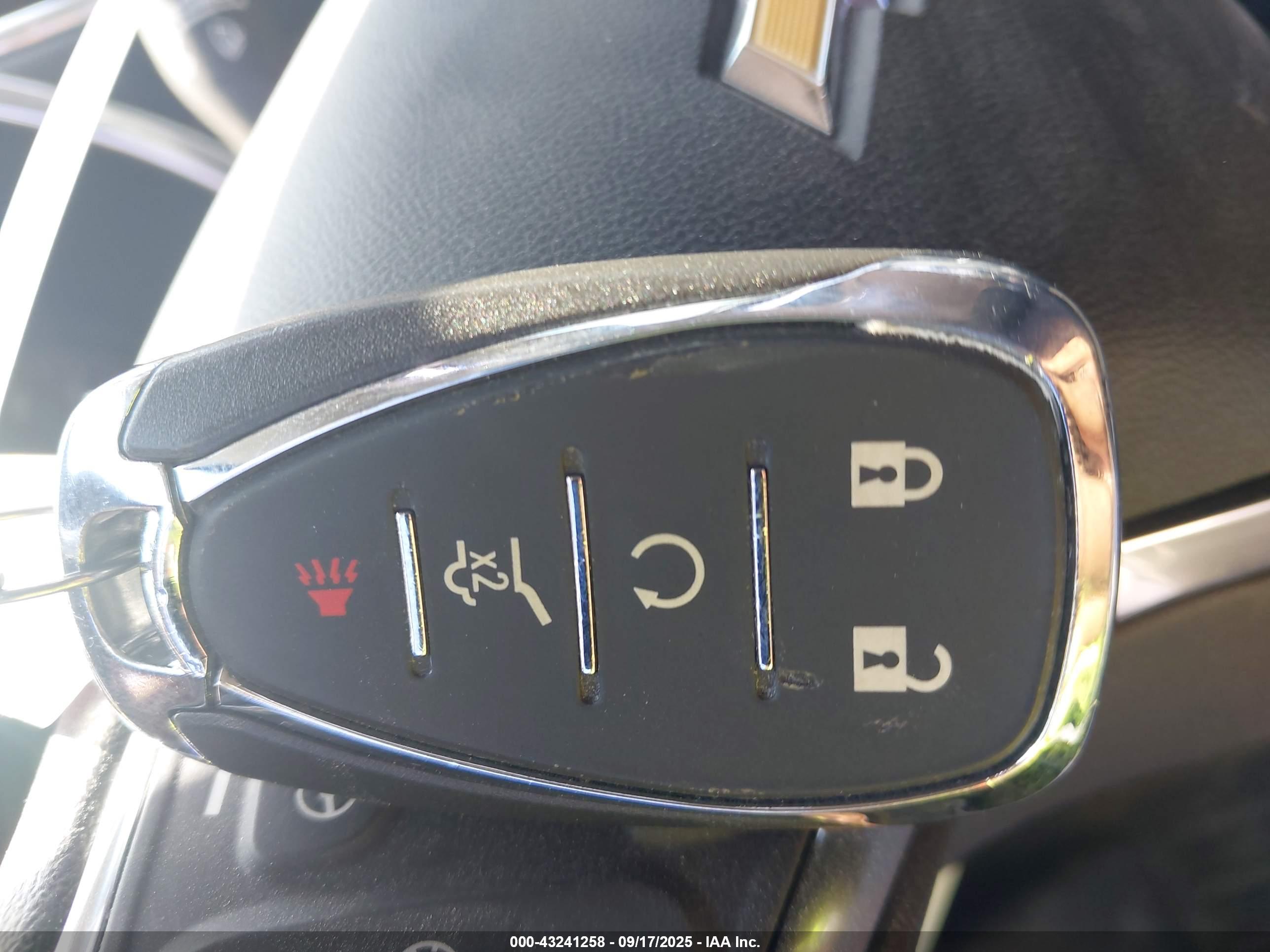 CHEVROLET EQUINOX image 11
