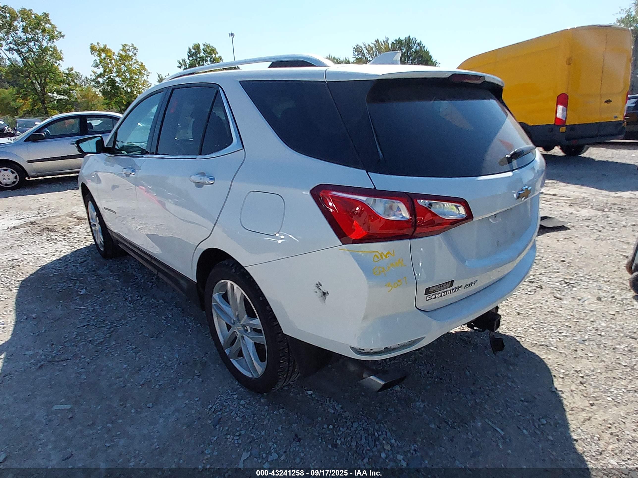 CHEVROLET EQUINOX image 3