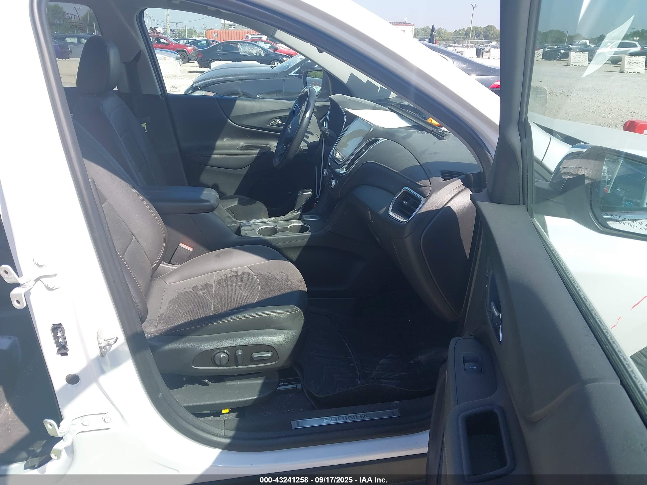 CHEVROLET EQUINOX image 5