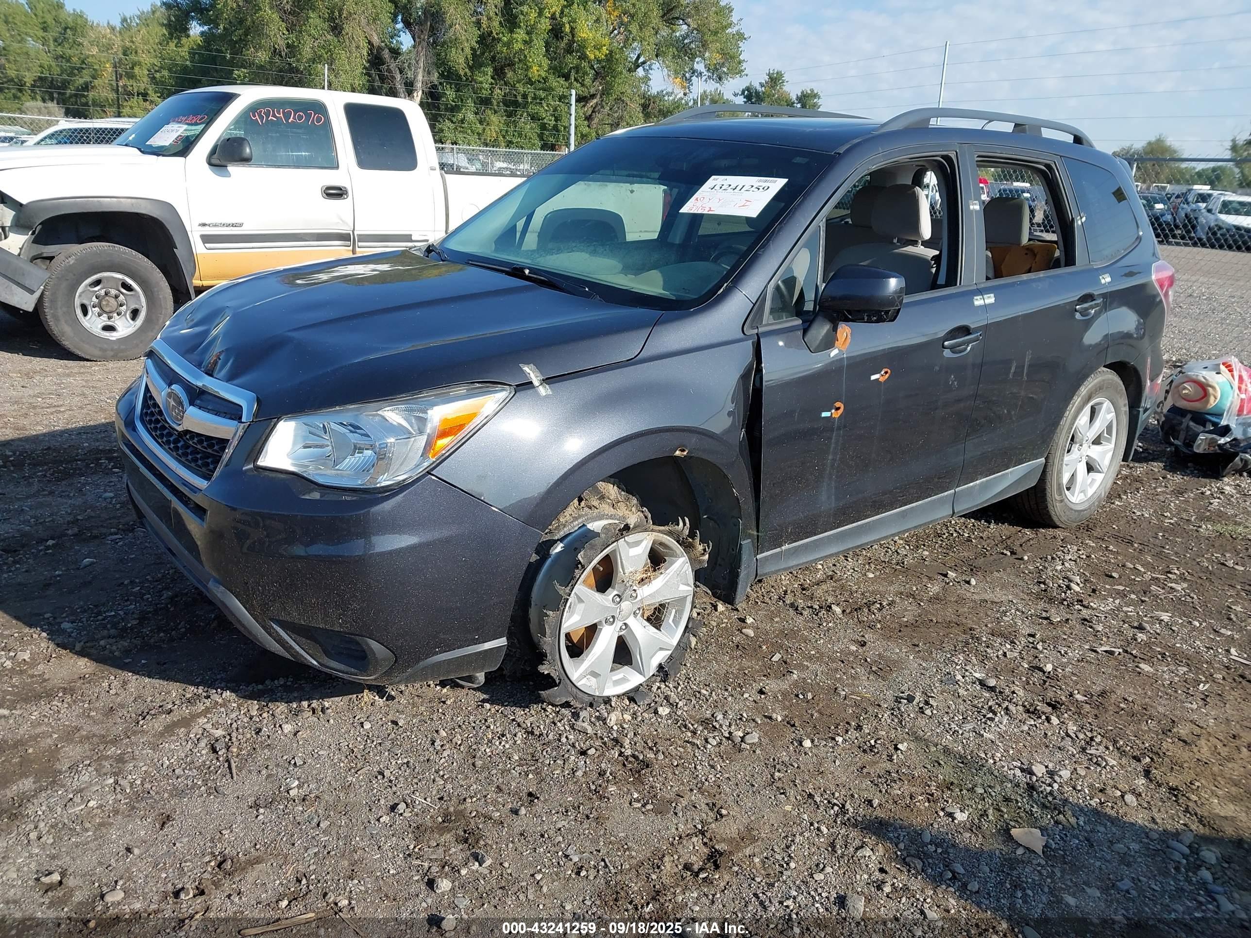SUBARU FORESTER image 2