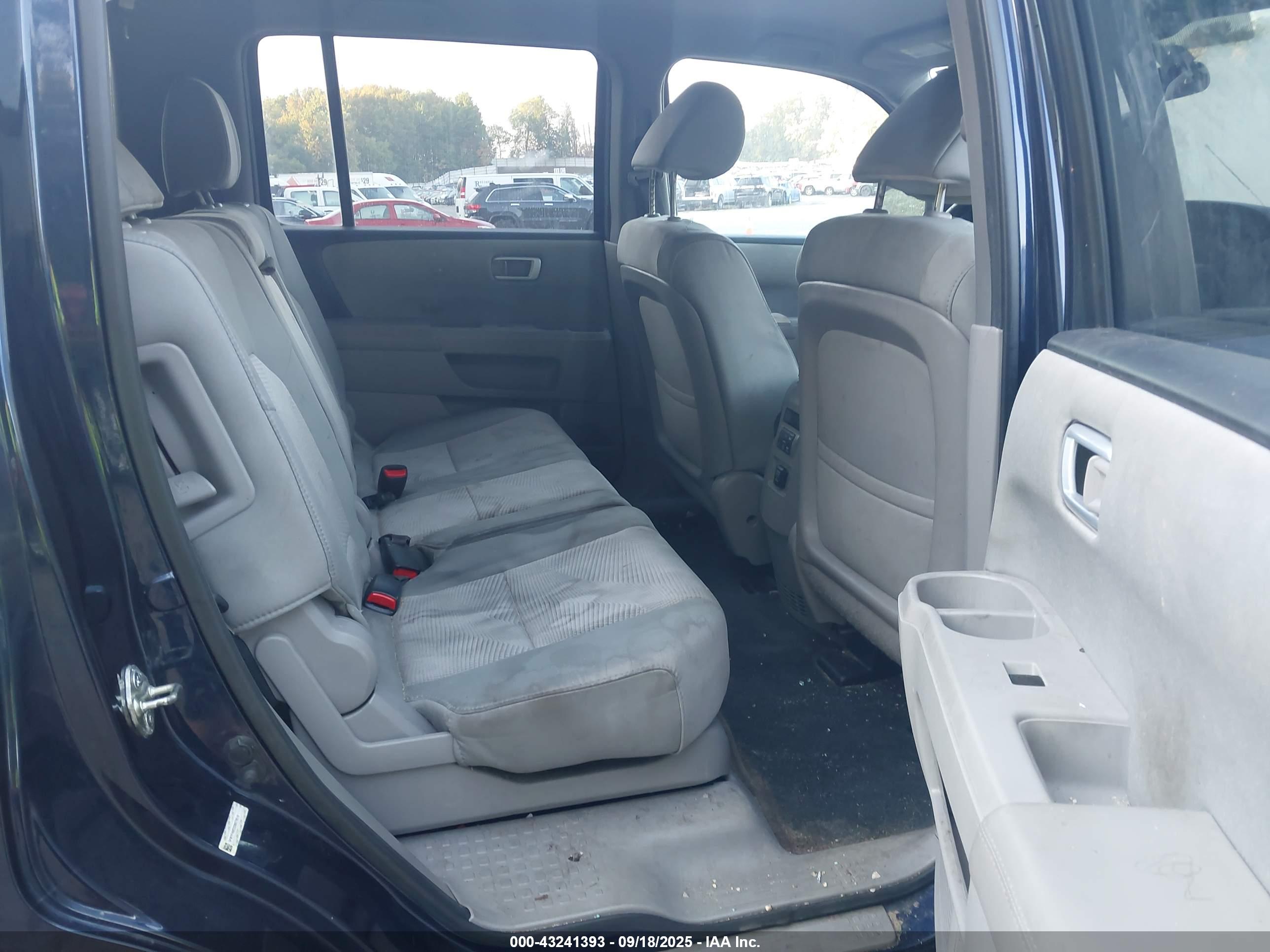 HONDA PILOT image 8