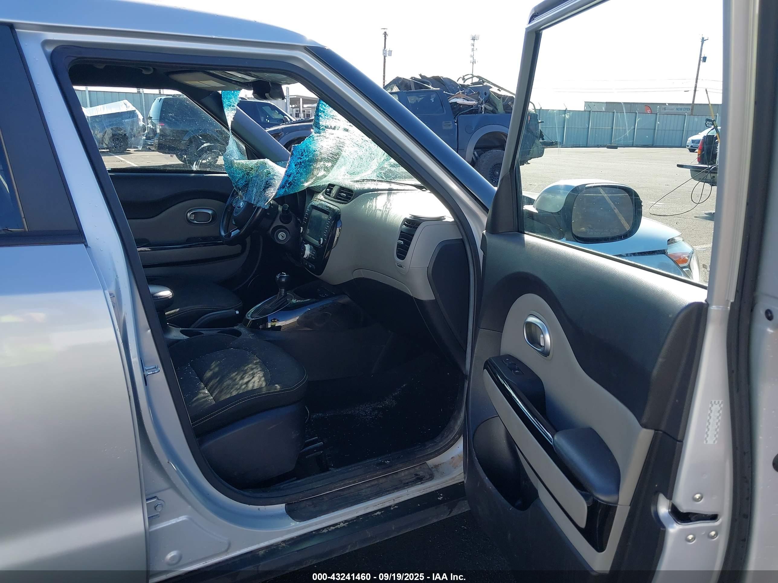 KIA SOUL image 5