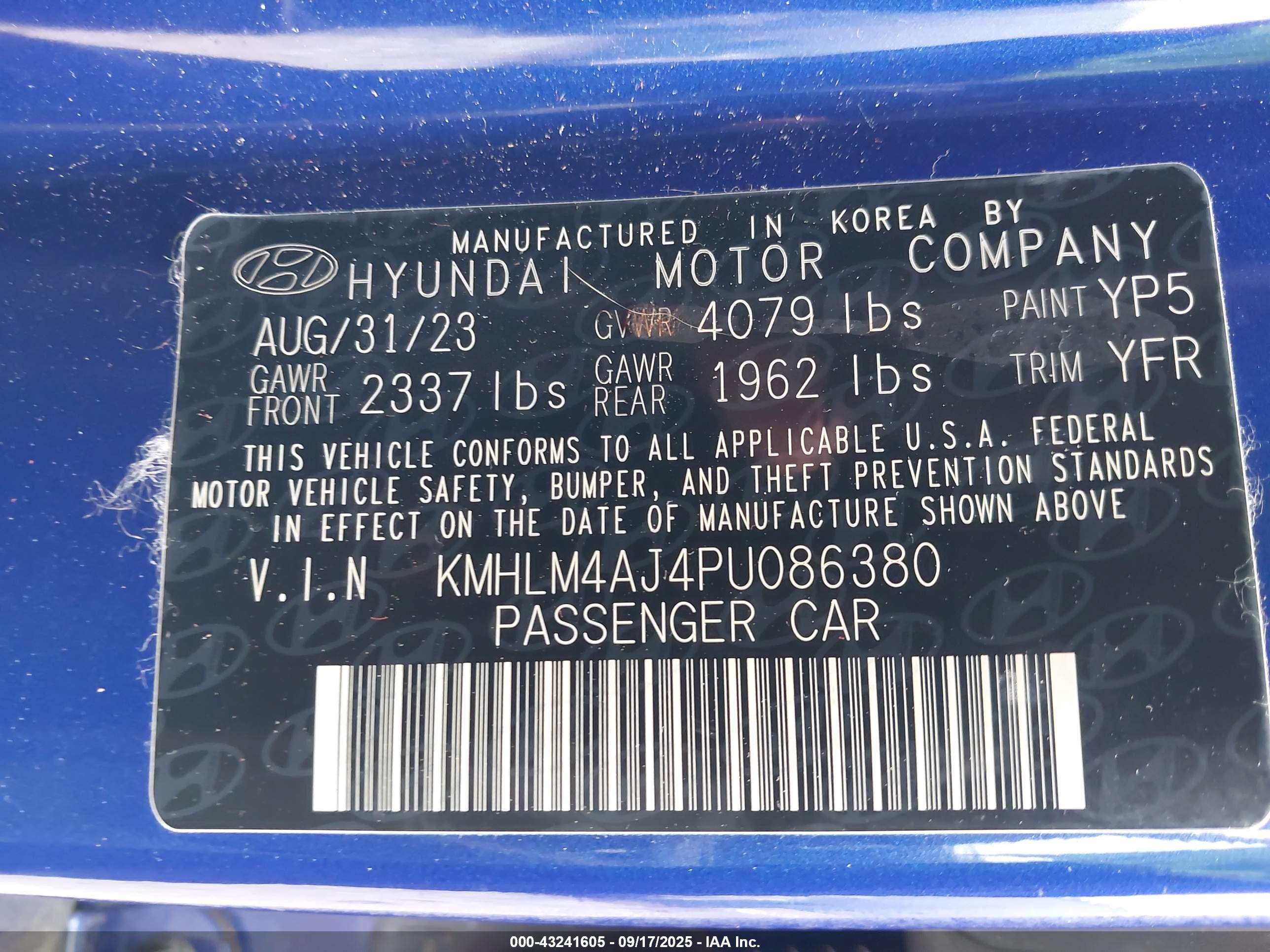 HYUNDAI ELANTRA image 9