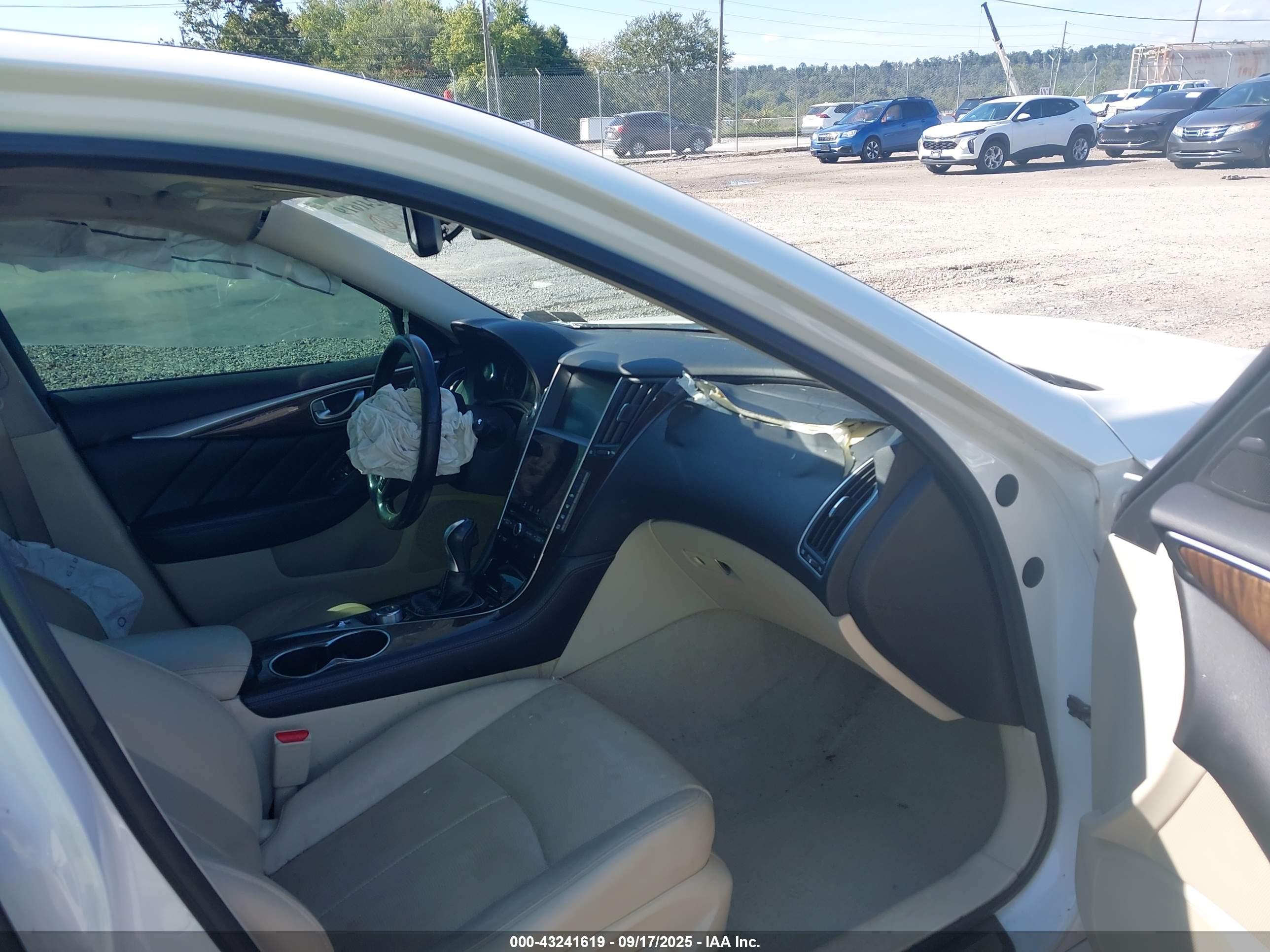 INFINITI Q50 image 5