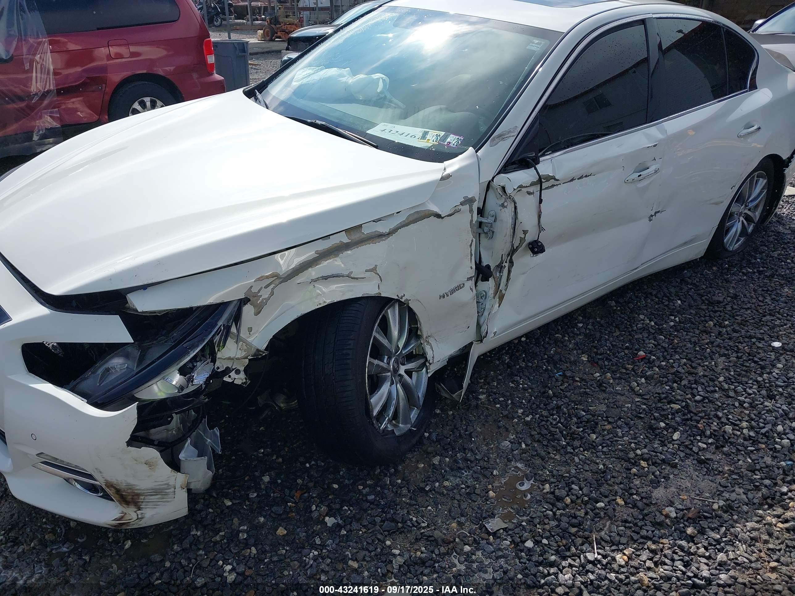 INFINITI Q50 image 6