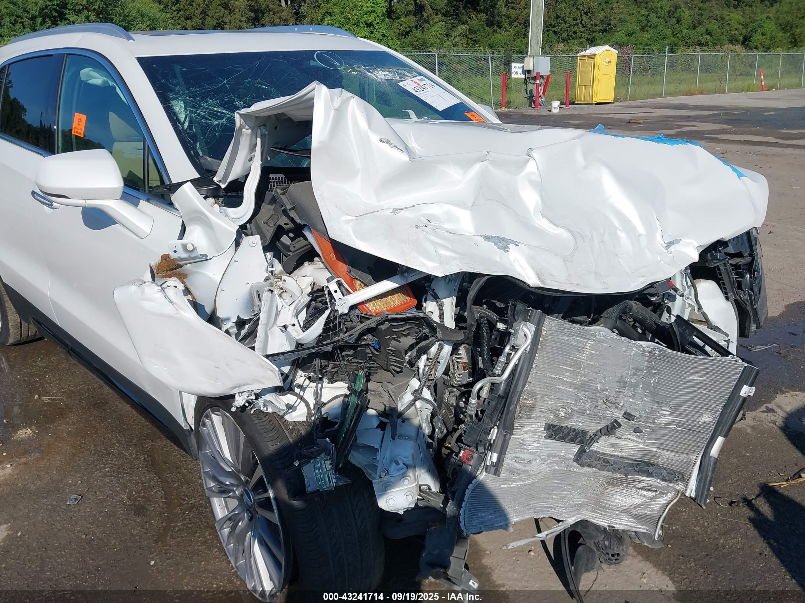 CADILLAC XT4 image 6
