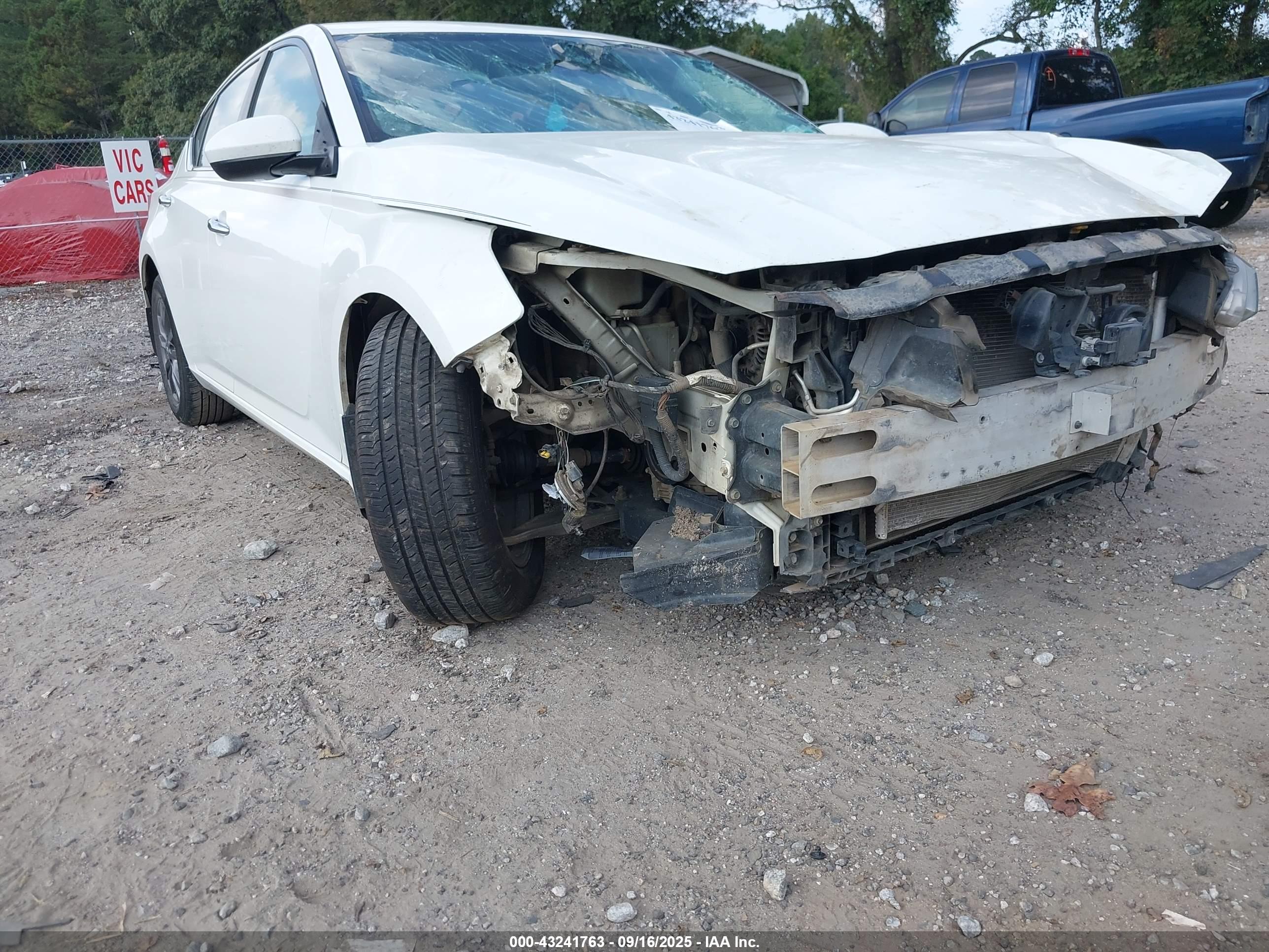 NISSAN ALTIMA image 6
