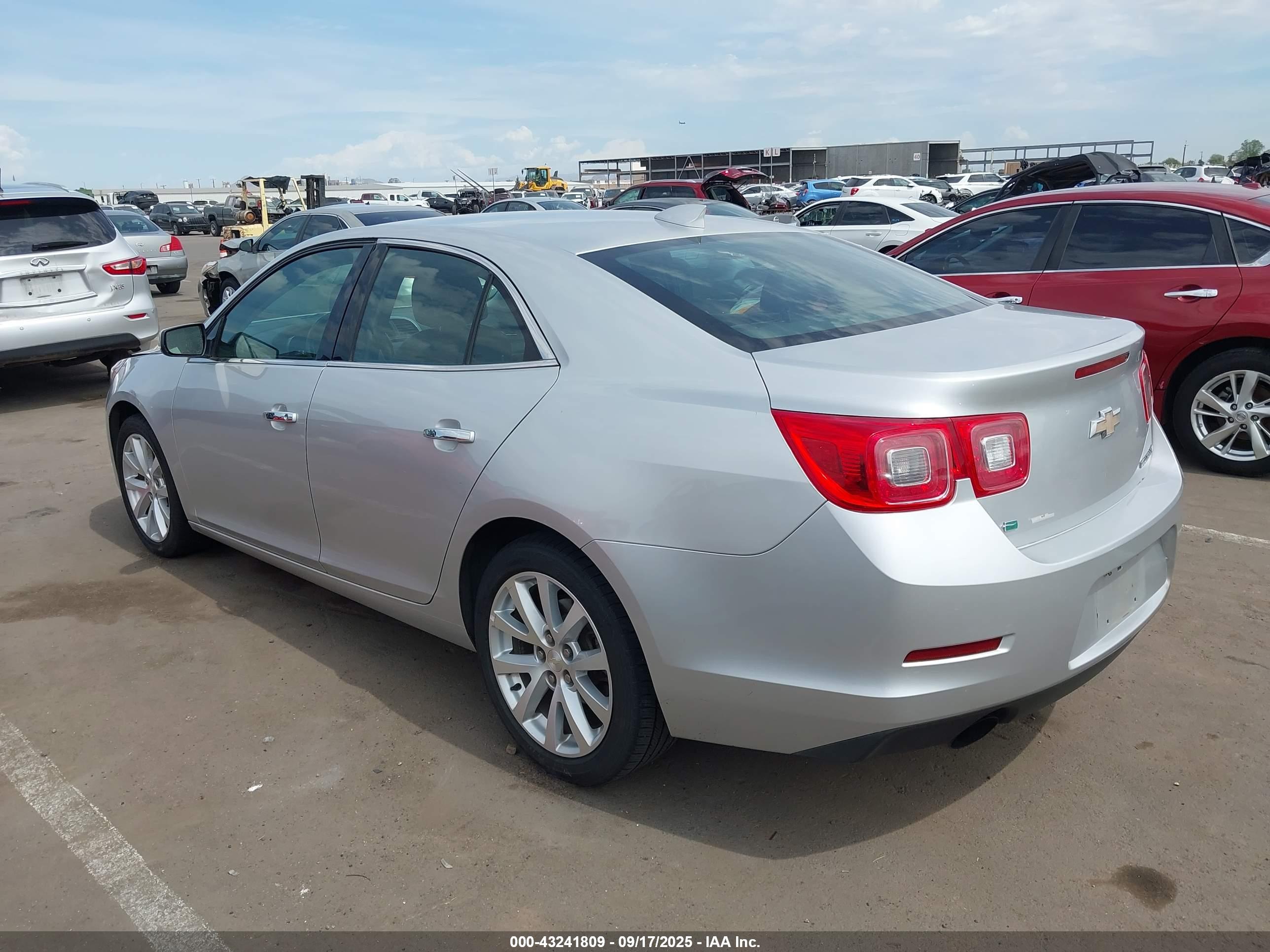 CHEVROLET MALIBU image 3