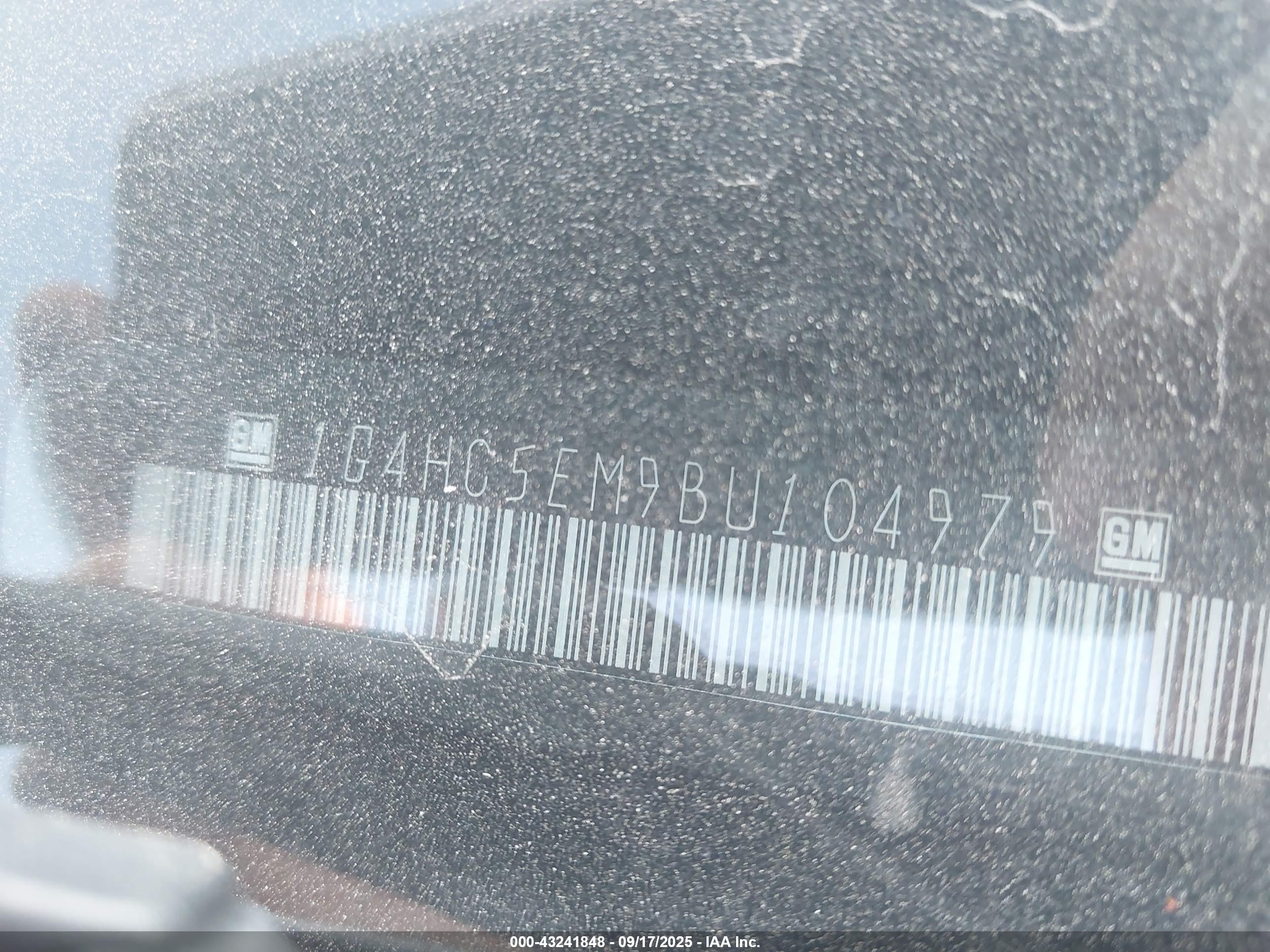 BUICK LUCERNE image 9