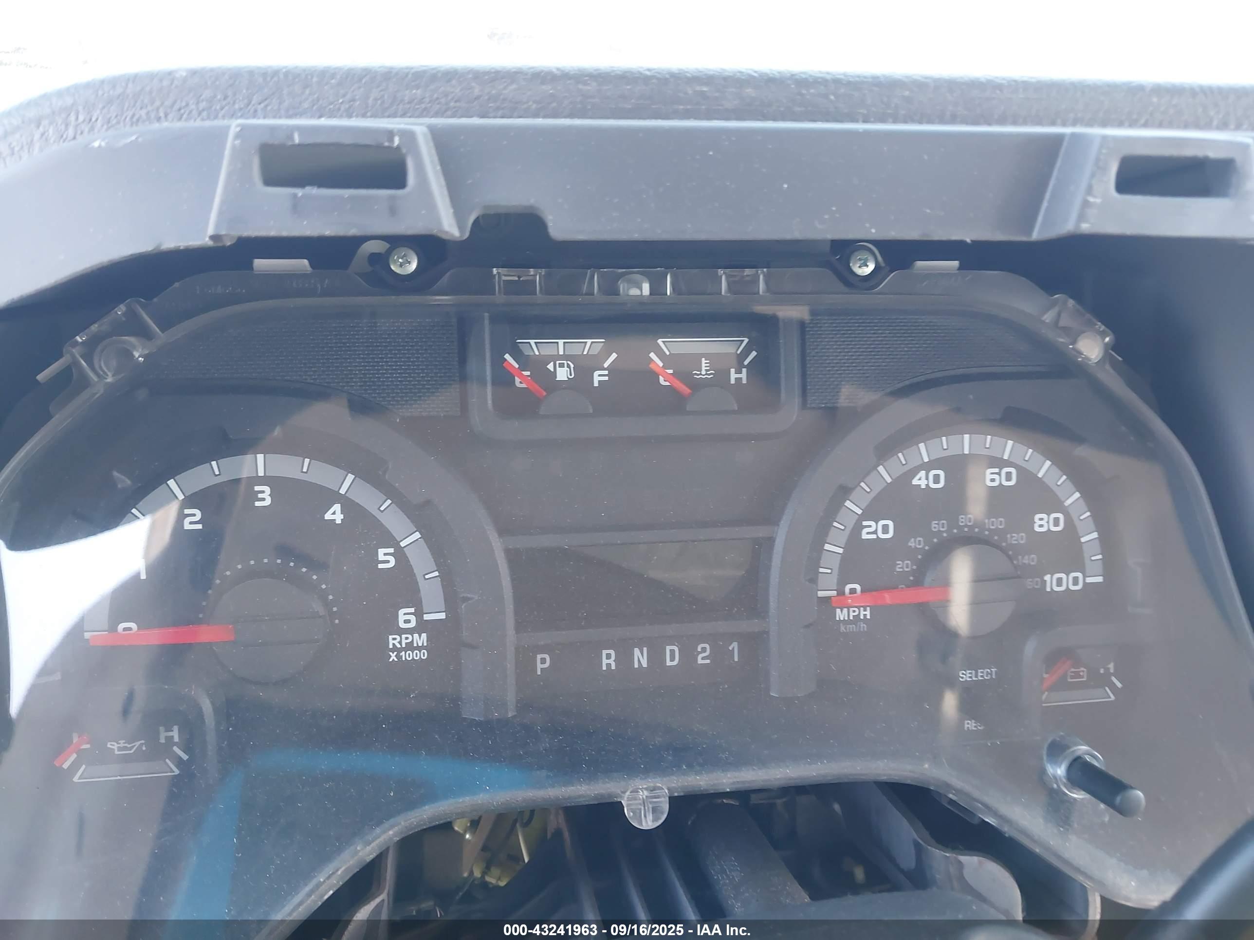 FORD E-250 image 7