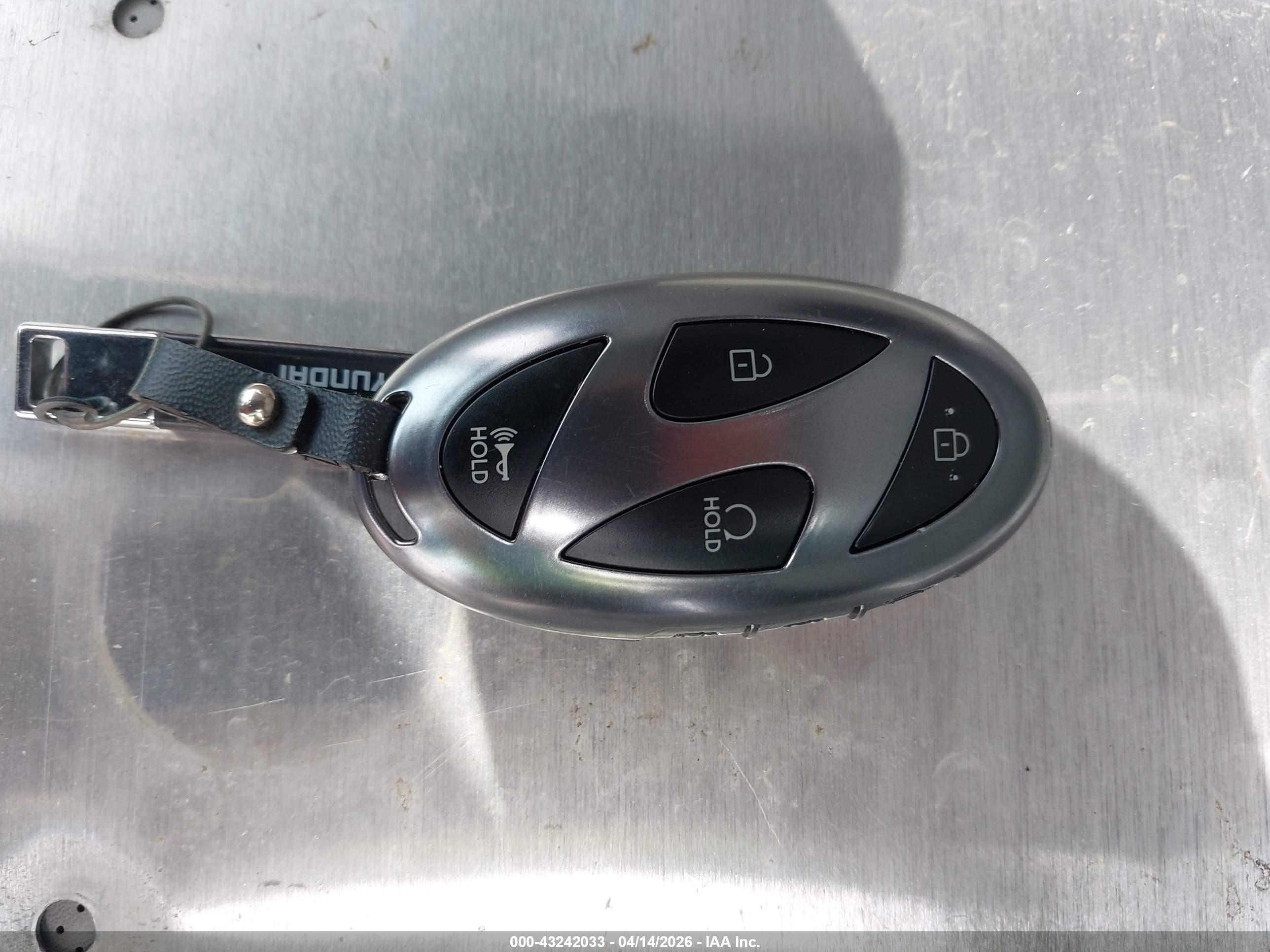 HYUNDAI KONA image 11