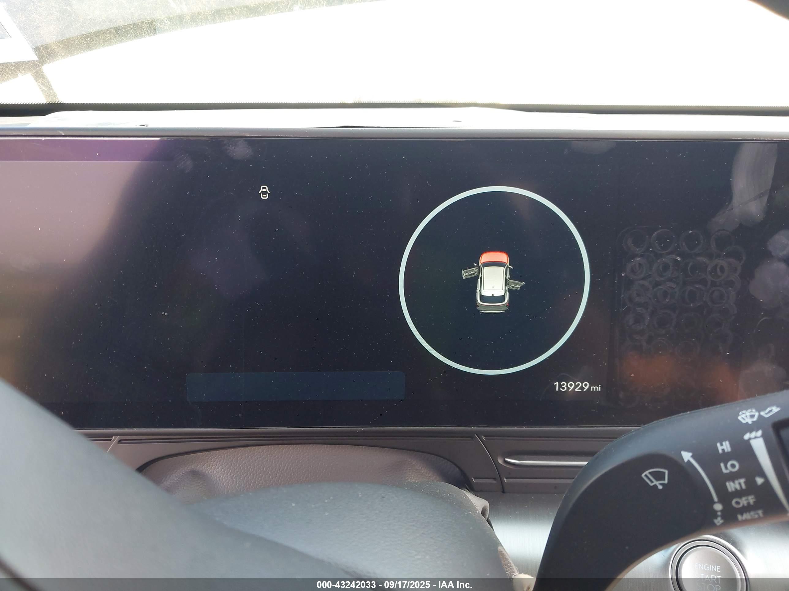 HYUNDAI KONA image 7