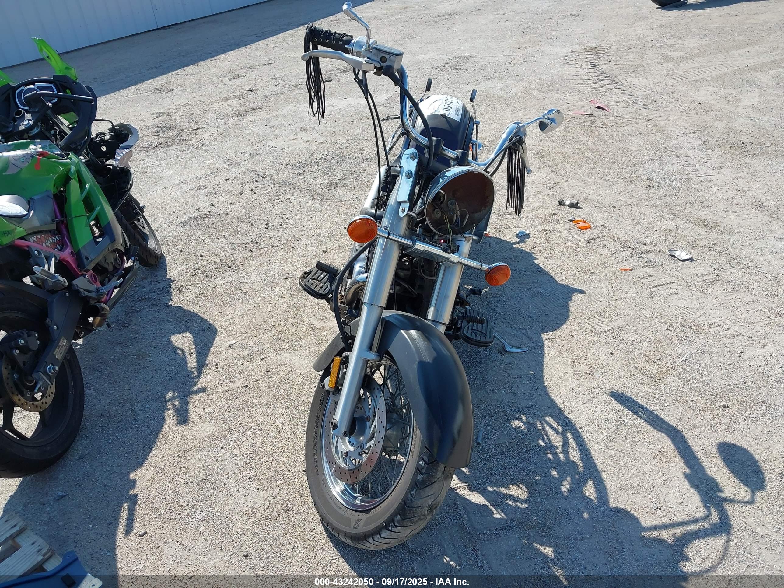 YAMAHA XVS65 image 5