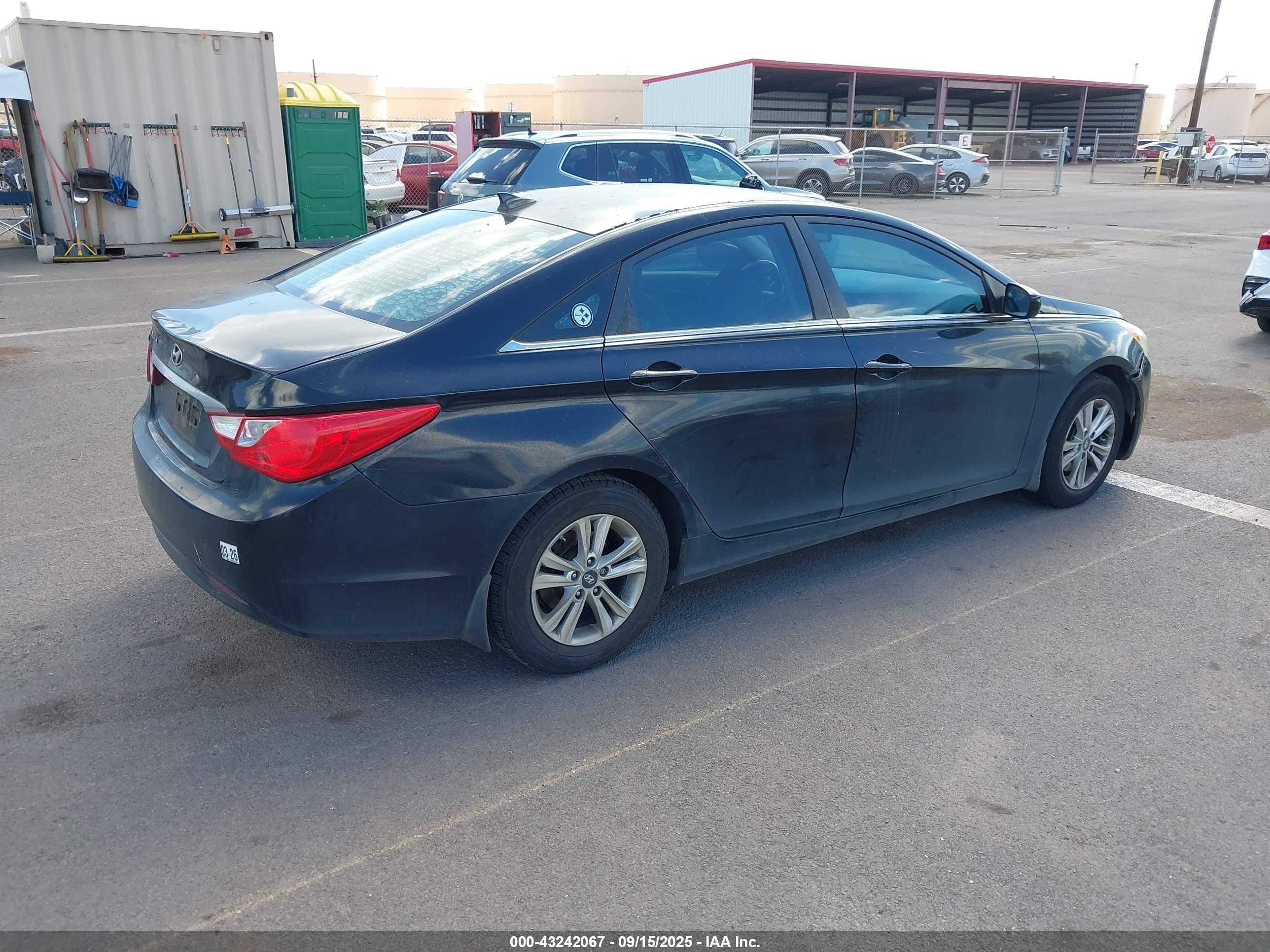 HYUNDAI SONATA image 4