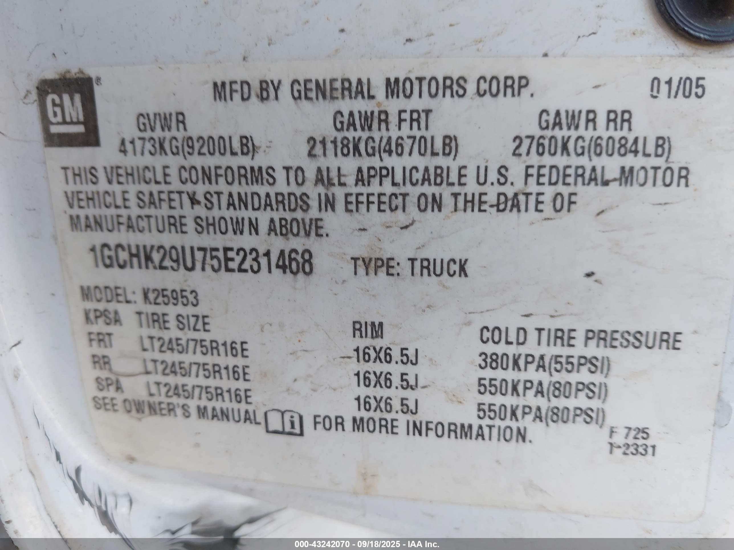 CHEVROLET SILVERADO image 9