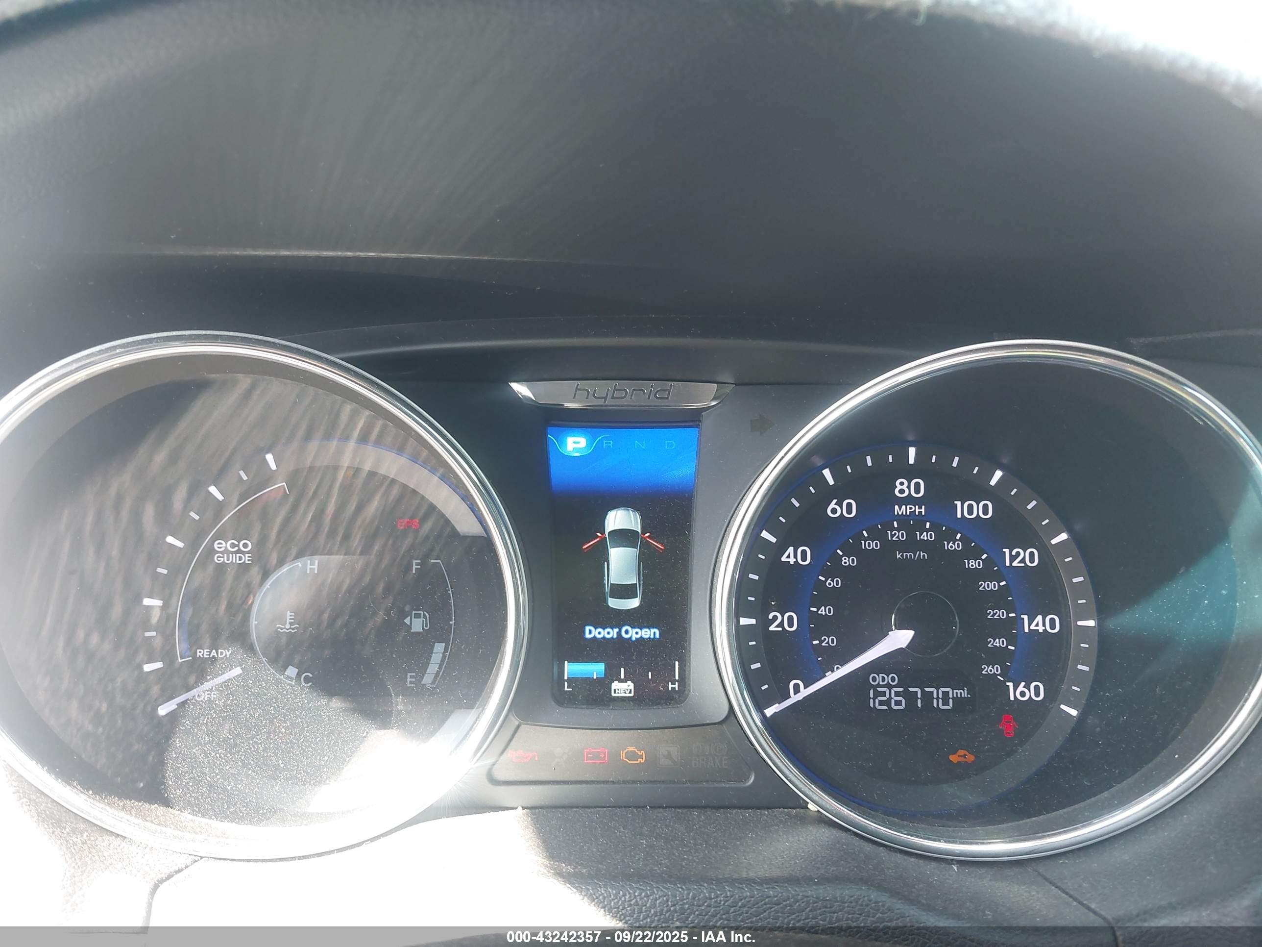 HYUNDAI SONATA image 7
