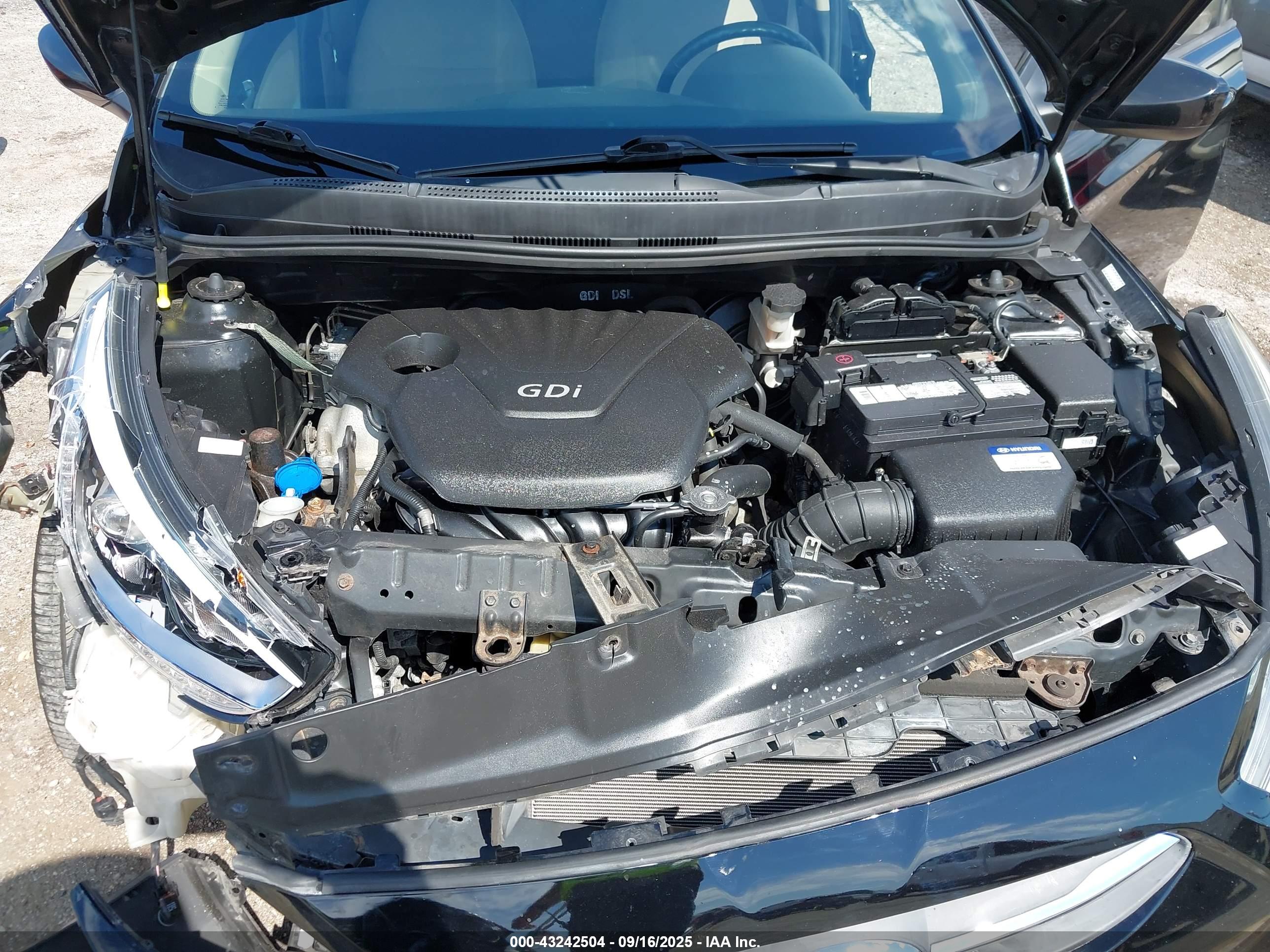 HYUNDAI ACCENT image 10