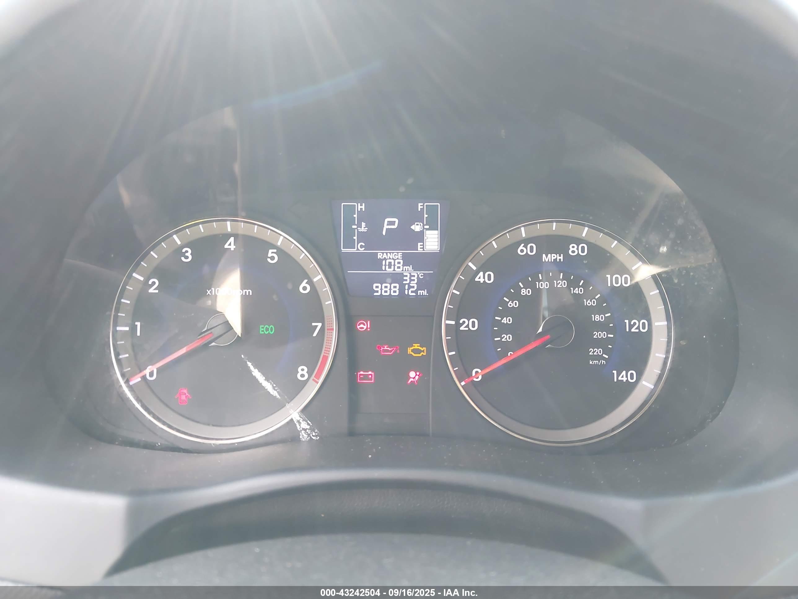HYUNDAI ACCENT image 7