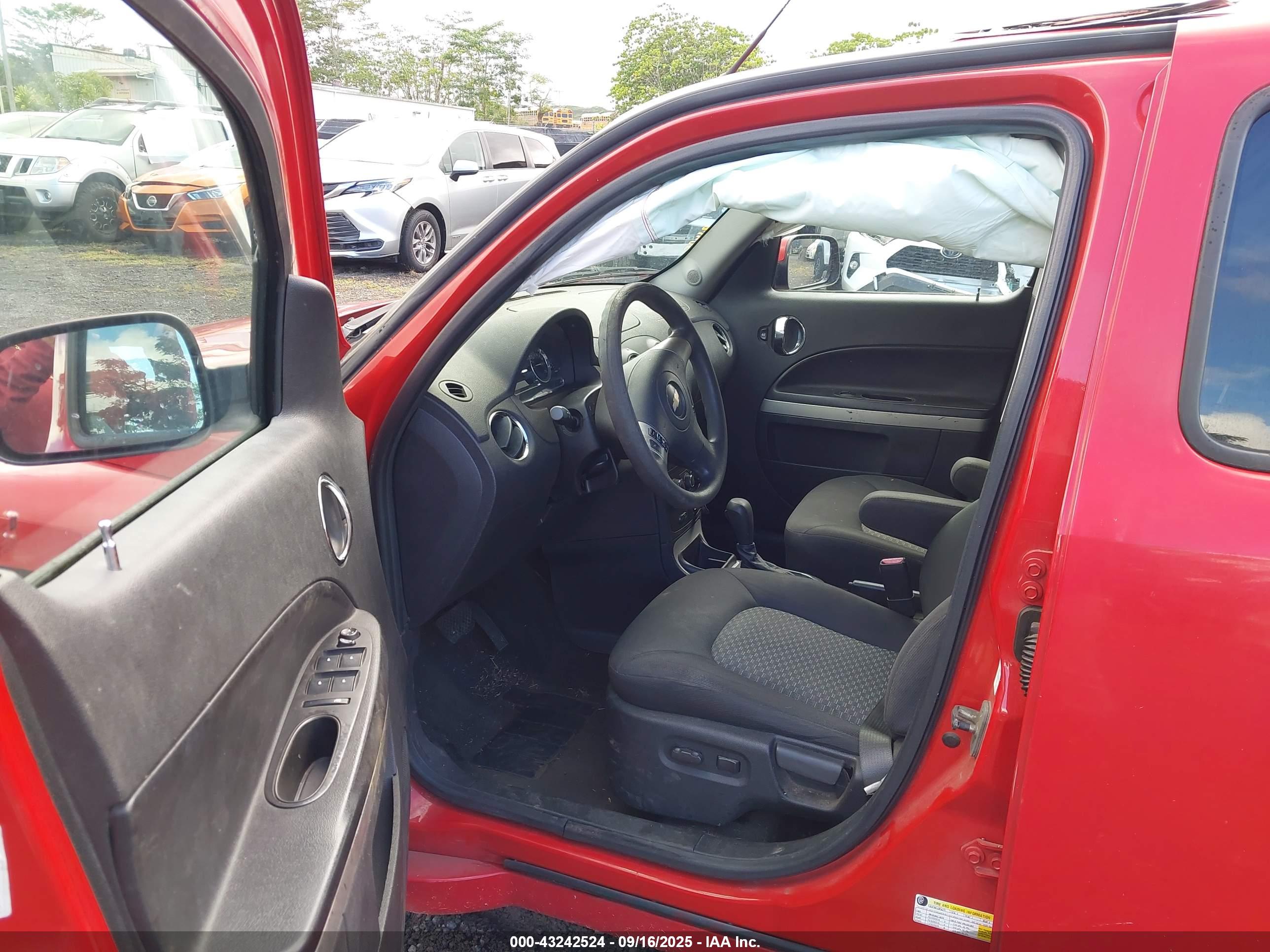 CHEVROLET HHR image 5