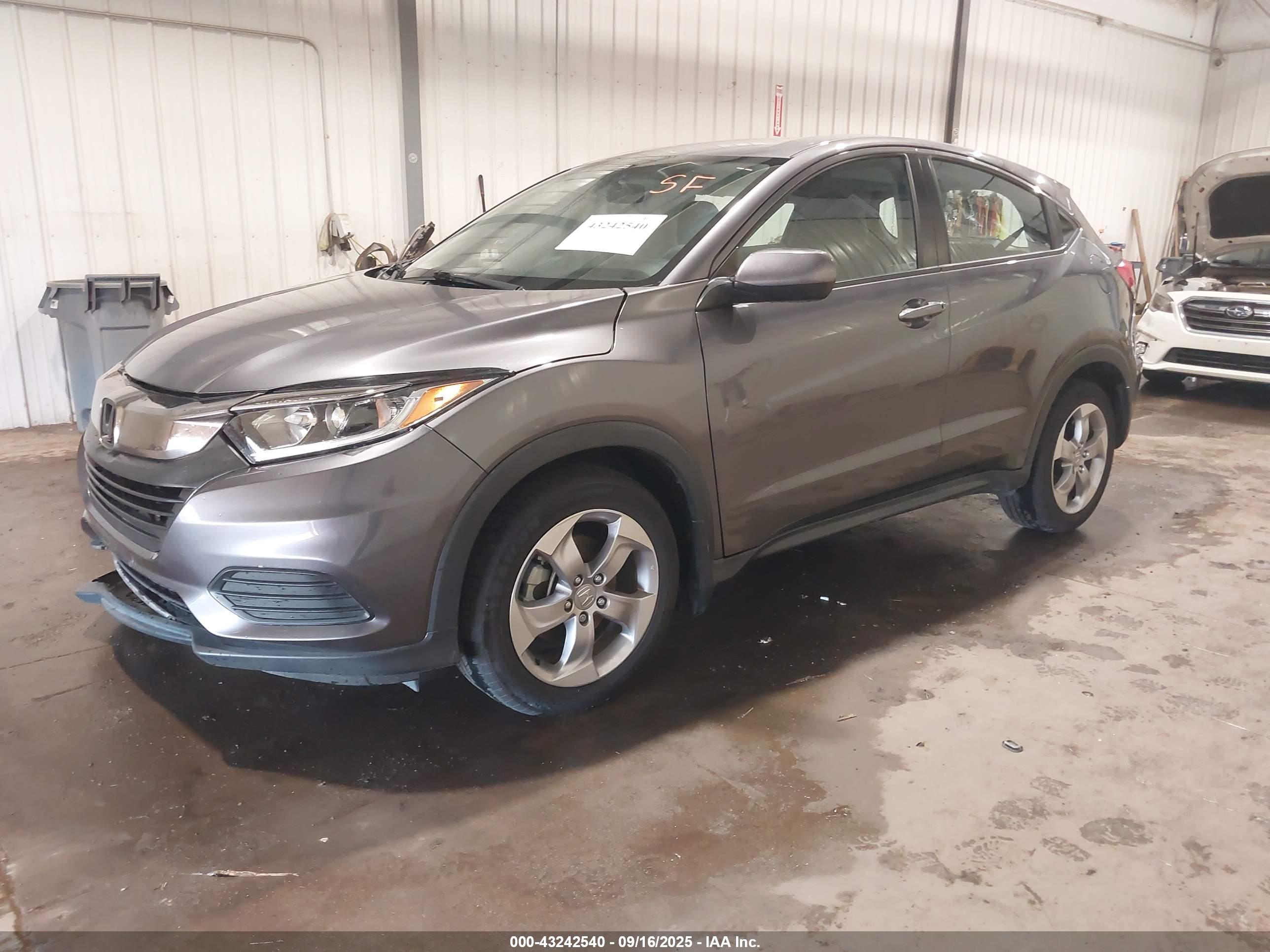 HONDA HR-V image 2