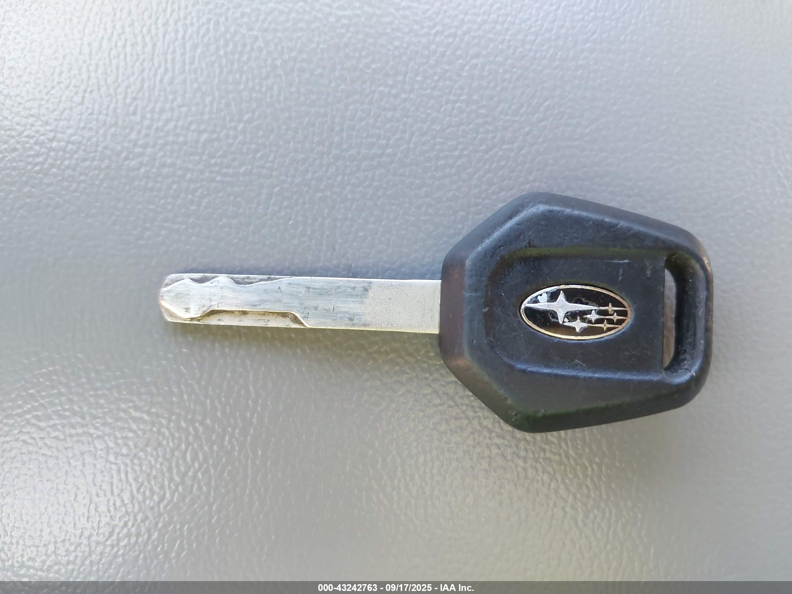 SUBARU FORESTER image 11