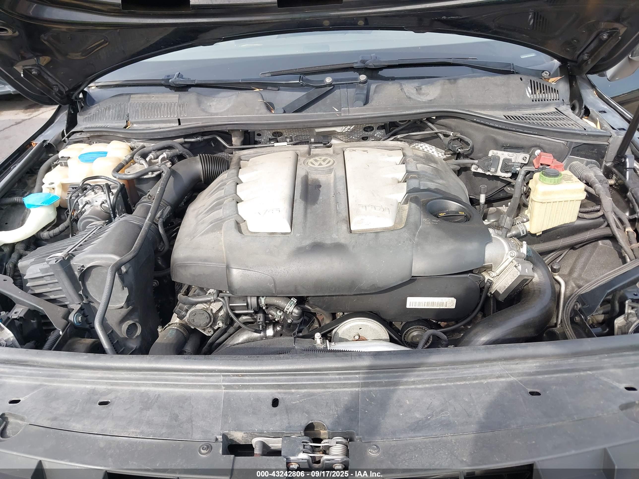 VOLKSWAGEN TOUAREG image 10